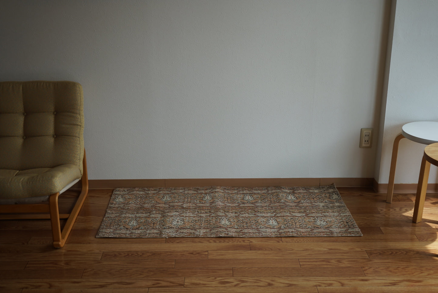 Türkiye Old Oushak Beige , Orange Patchwork Runner 1970年代 131 × 60 cm No.TR25422