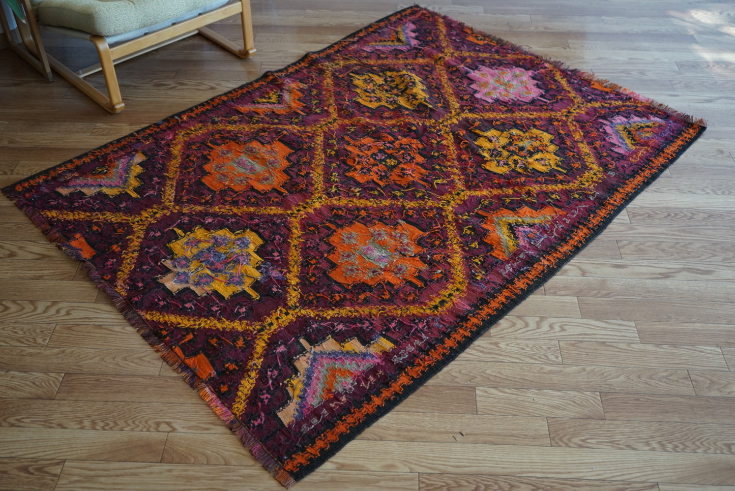 Türkiye Old Kilim Kars Tribal Design Purple 1970年代 180.5 × 135 cm No.TR25548 / 国内送料無料・羊毛手織りキリム