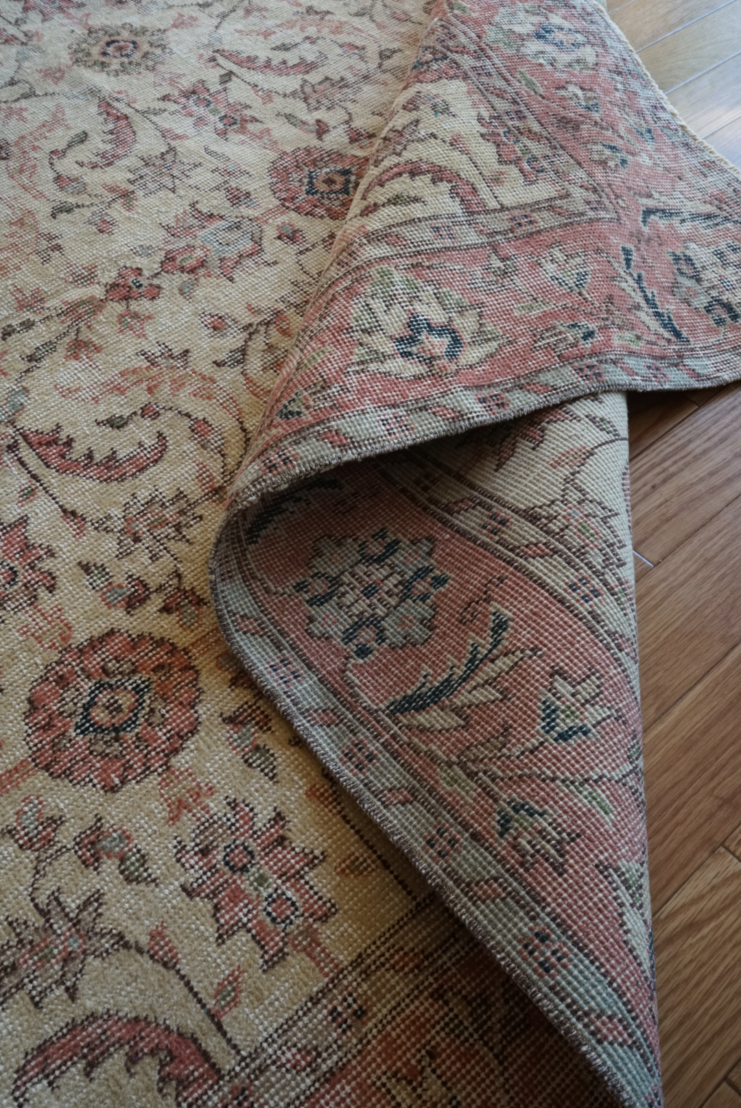 Türkiye Old Isparta Floral Pink , Beige 1970年代 250 × 154 cm No.TR25496 / 国内送料無料・羊毛手織り絨毯