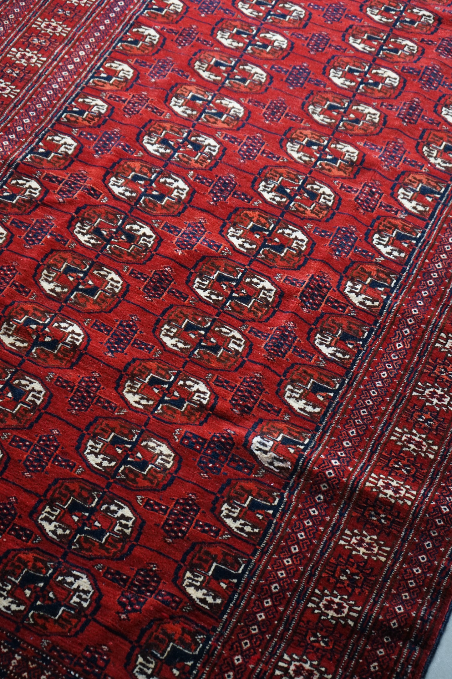店頭販売 IRAN ANTIQUE TURKMEN ERSARI 1820-1840年代 200 × 128 cm