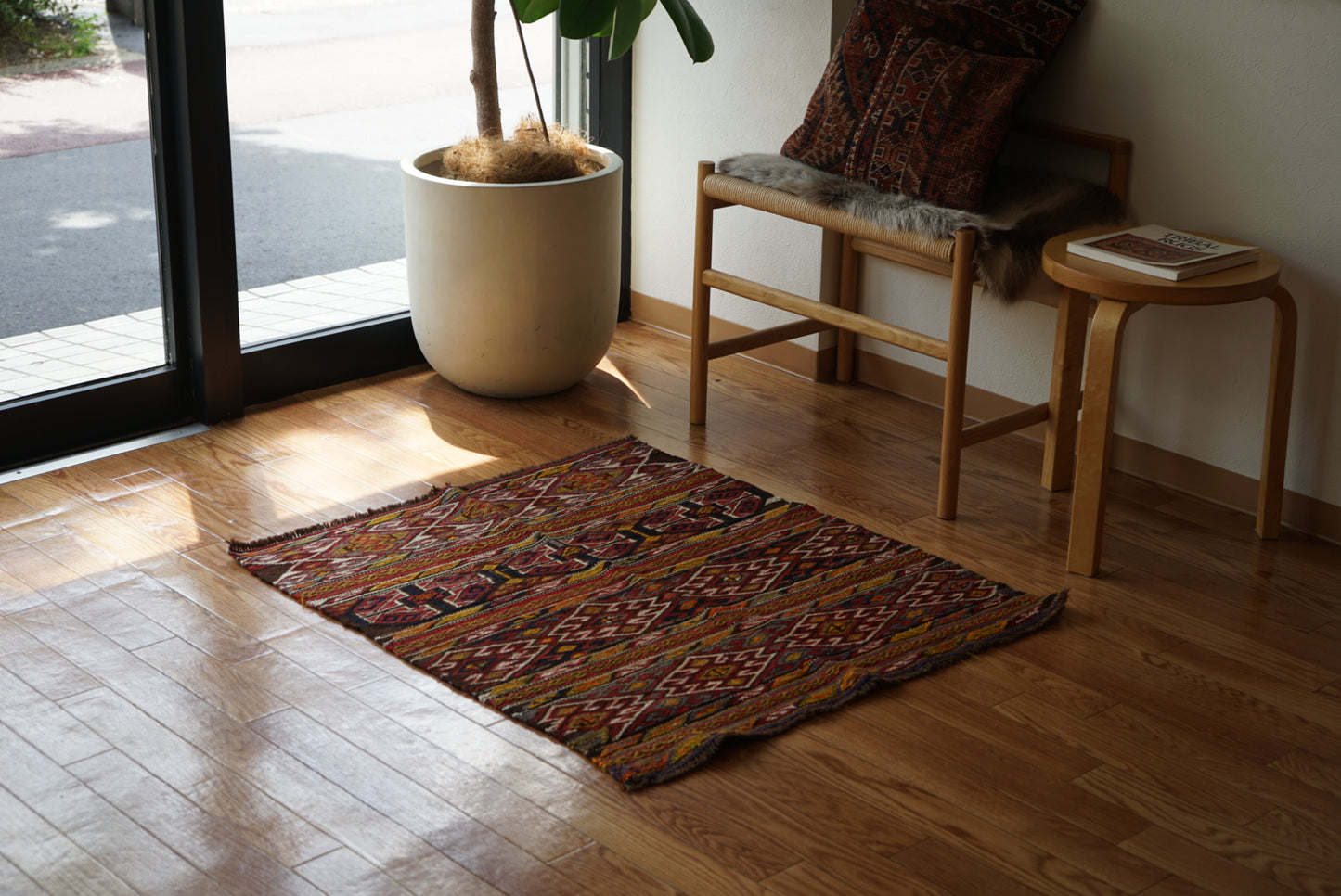 Tribal rug Eastern Türkiye Vintage Kurdisan Kilim 1965-1970年代 92 × 81 cm