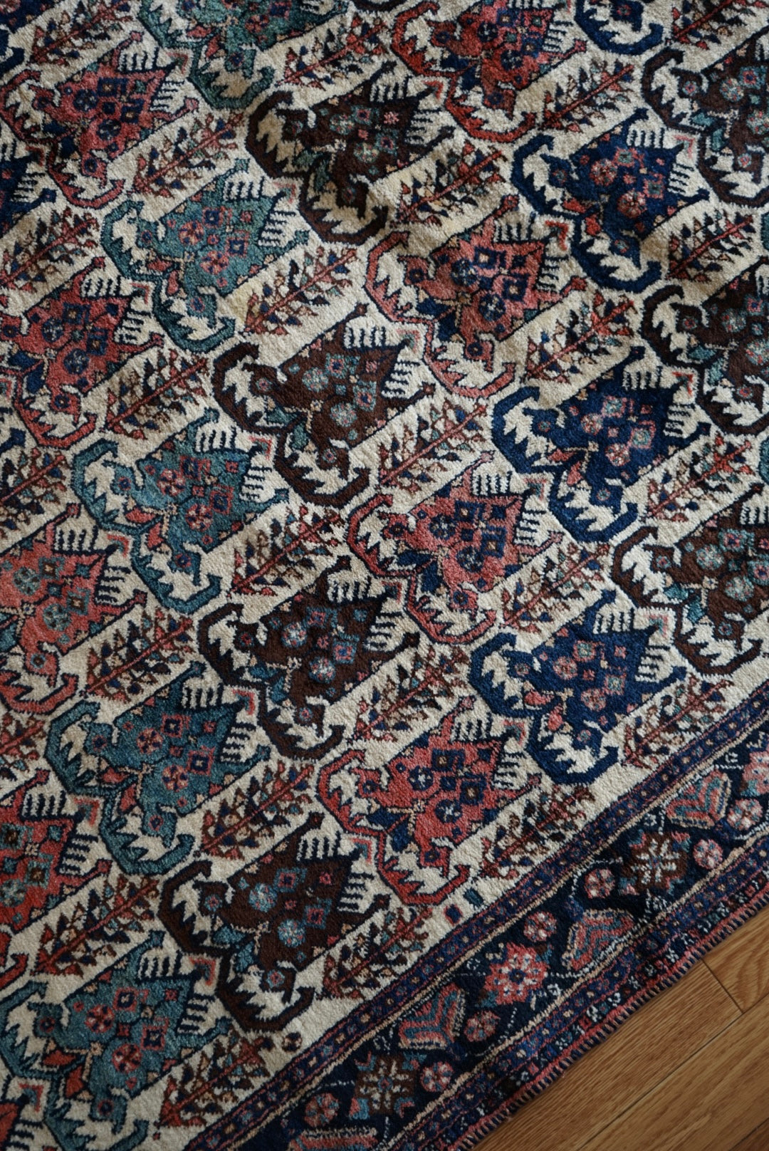 店頭販売 Iran Antique Afshar Pistachios 1860年代 183 × 135 cm