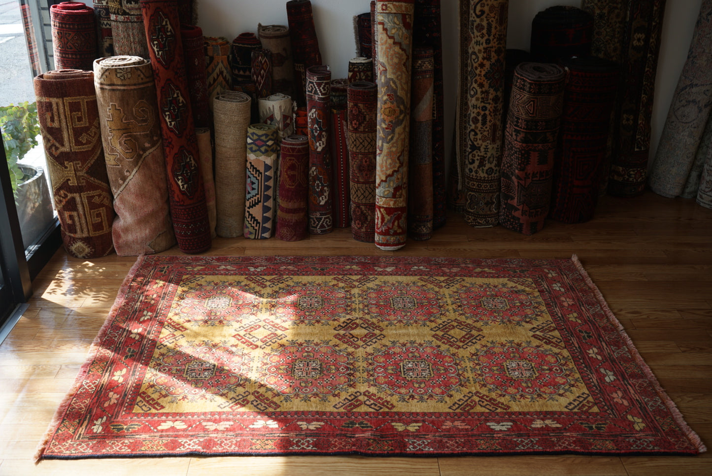 Afghanistan Old Turkmen Yellow Mustard 1950年代 188 × 123 cm No.AF2520