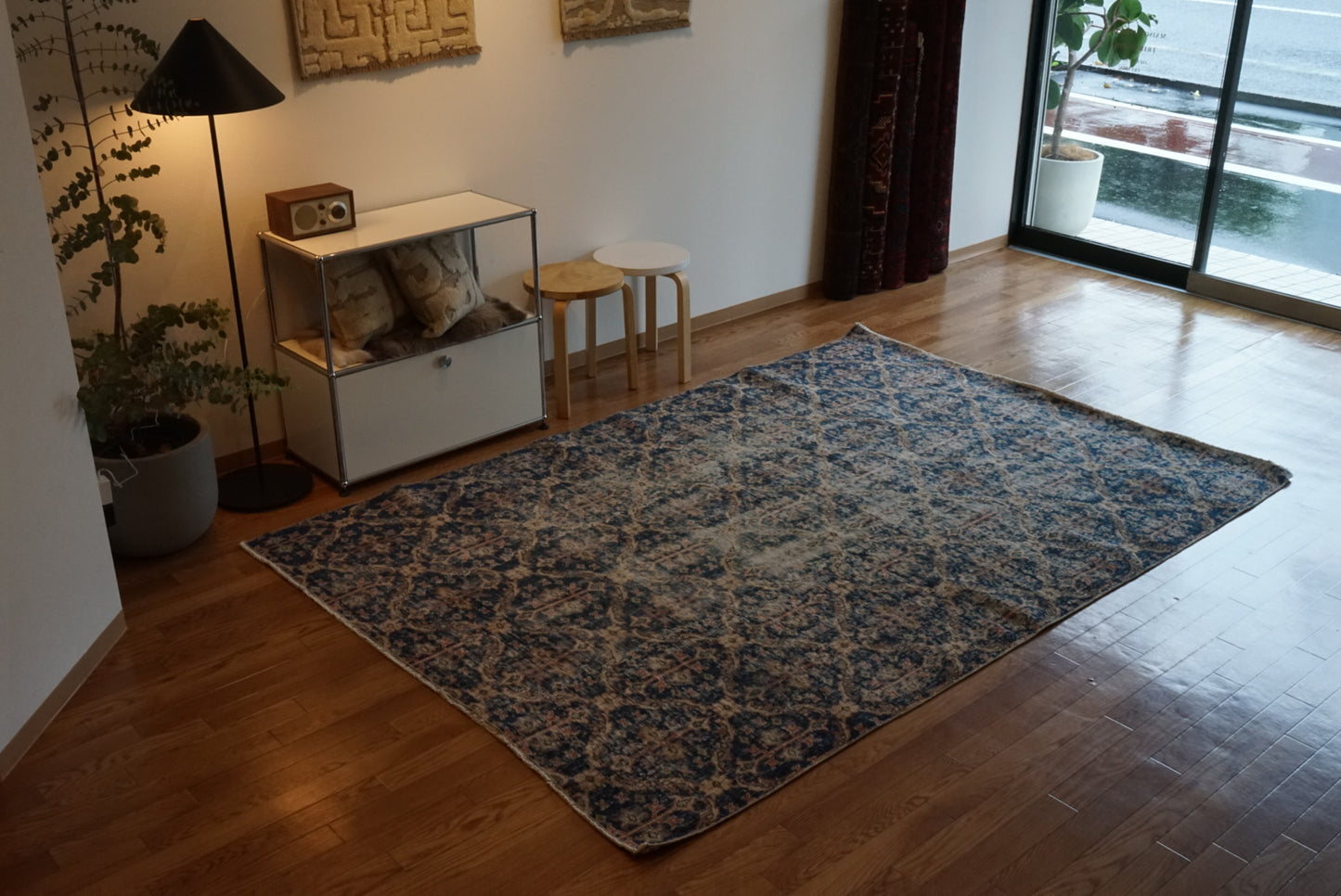 Türkiye Old Isparta Blue 1970年代 255 × 176.5 cm No.TR25434