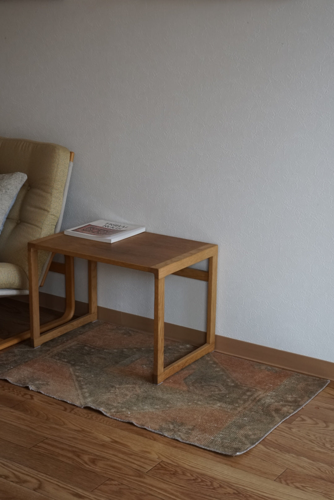 Türkiye Old Oushak Orange , Glay 1970年代 101.5 × 59 cm No.TR25514 / 国内送料無料・羊毛手織り絨毯