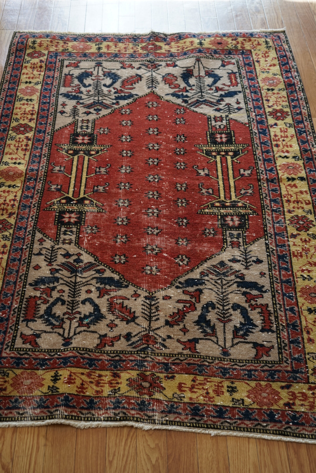 Türkiye Old Isparta Prayer Rug 1950-1960年代 173 × 122 cm No.TR25174