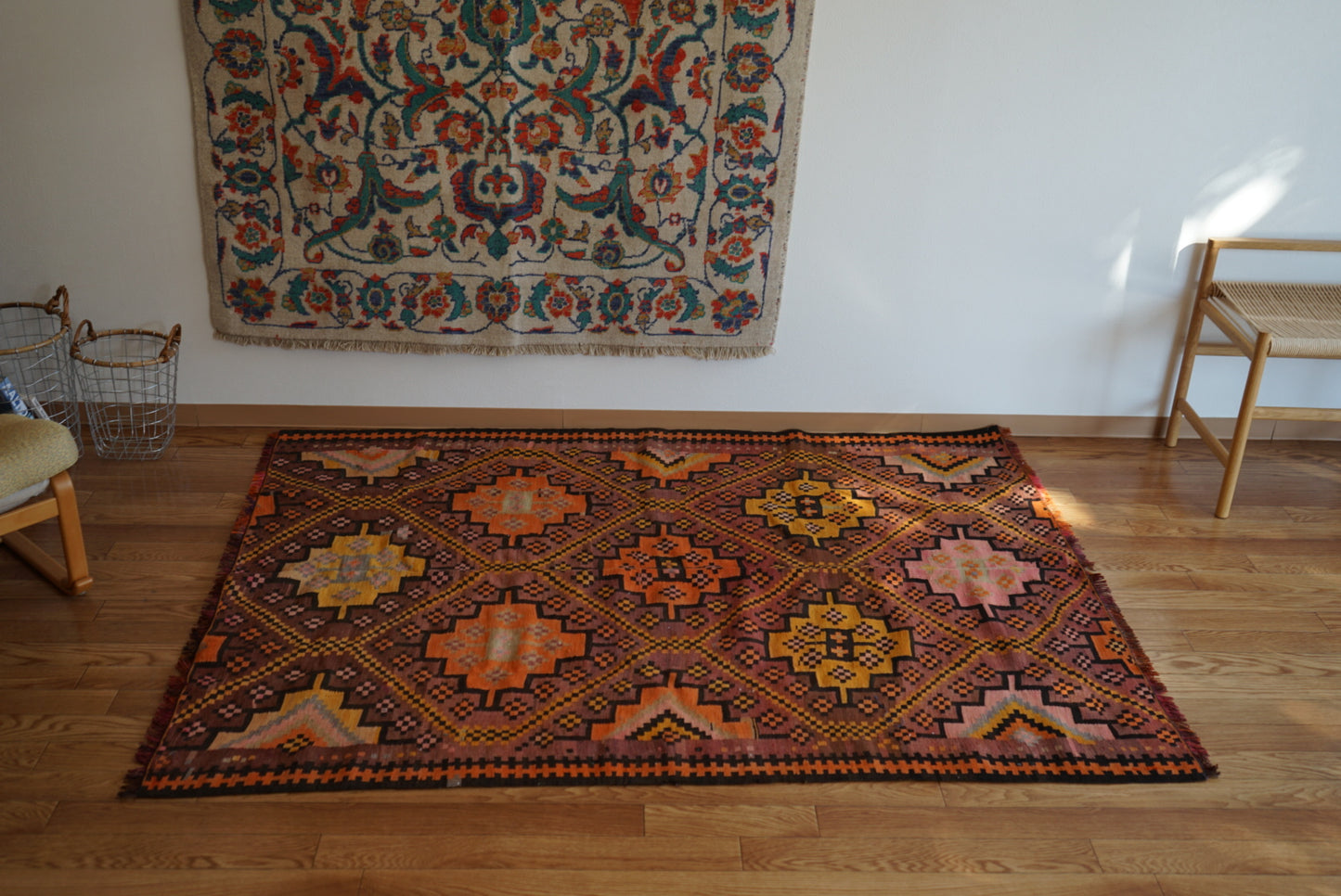 Türkiye Old Kilim Kars Tribal Design Purple 1970年代 180.5 × 135 cm No.TR25548 / 国内送料無料・羊毛手織りキリム
