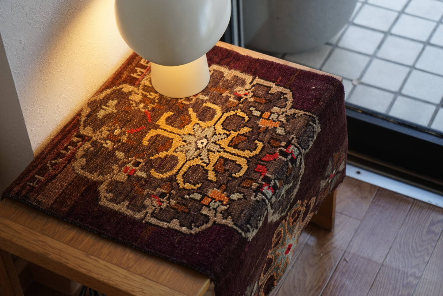 Türkiye Old Oushak Purple , Glay Medallion 1970年代 77 × 44 cm No.TR25420