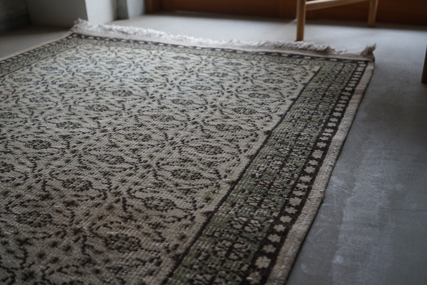 Türkiye Old Isparta Beige , Green 1970年代 219 × 127.5 cm No.TR25252