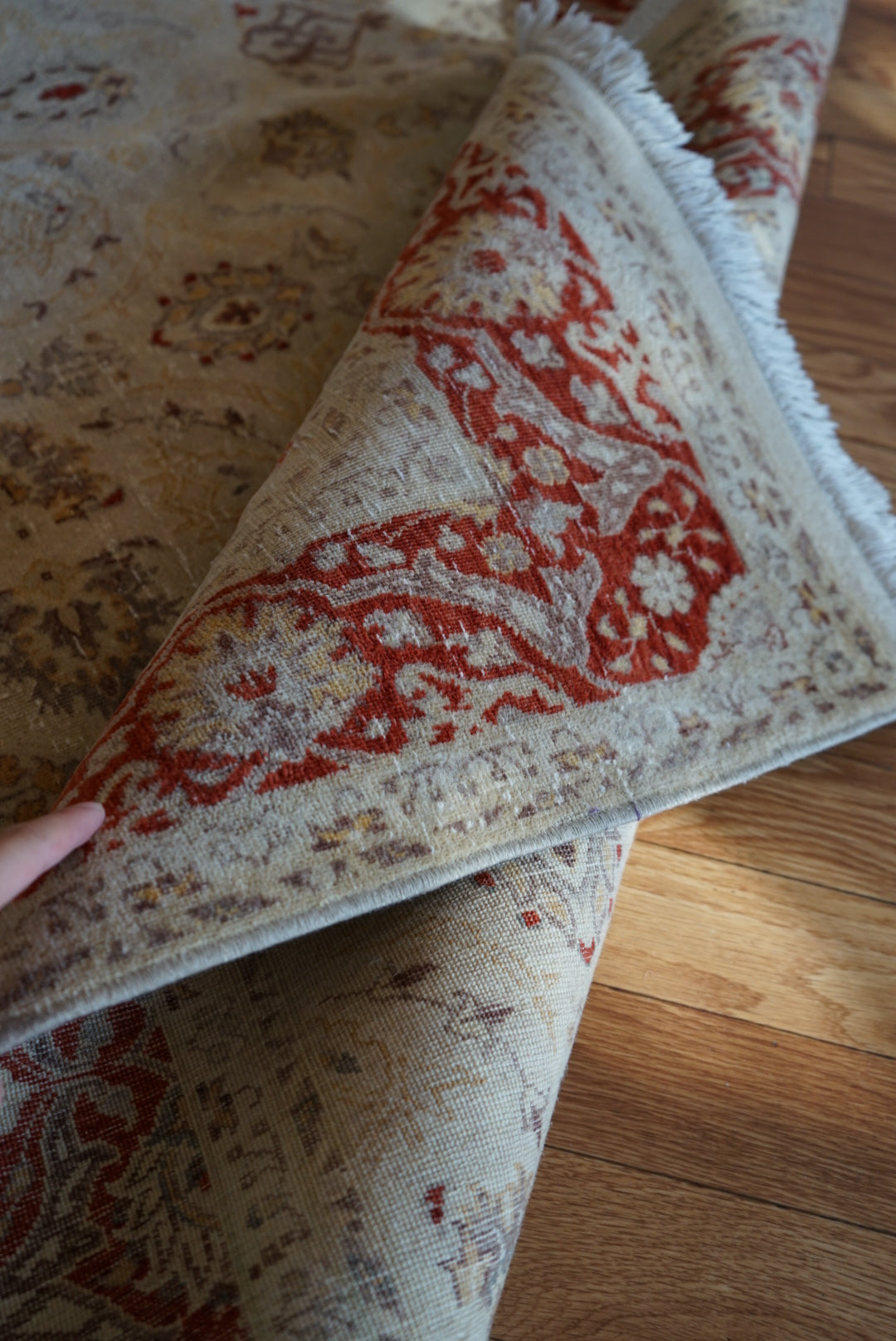 Türkiye Old Anatoria Beige , Red 1960年代 222 × 136 cm No.TR25551 / 国内送料無料・羊毛手織り絨毯