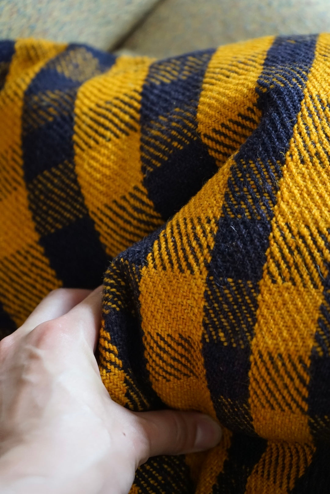 Türkiye Old Kilim Cushion Cover Yellow , Navy Checker Design 45 × 45 cm No.TR25530 / 国内送料無料・羊毛手織りキリム