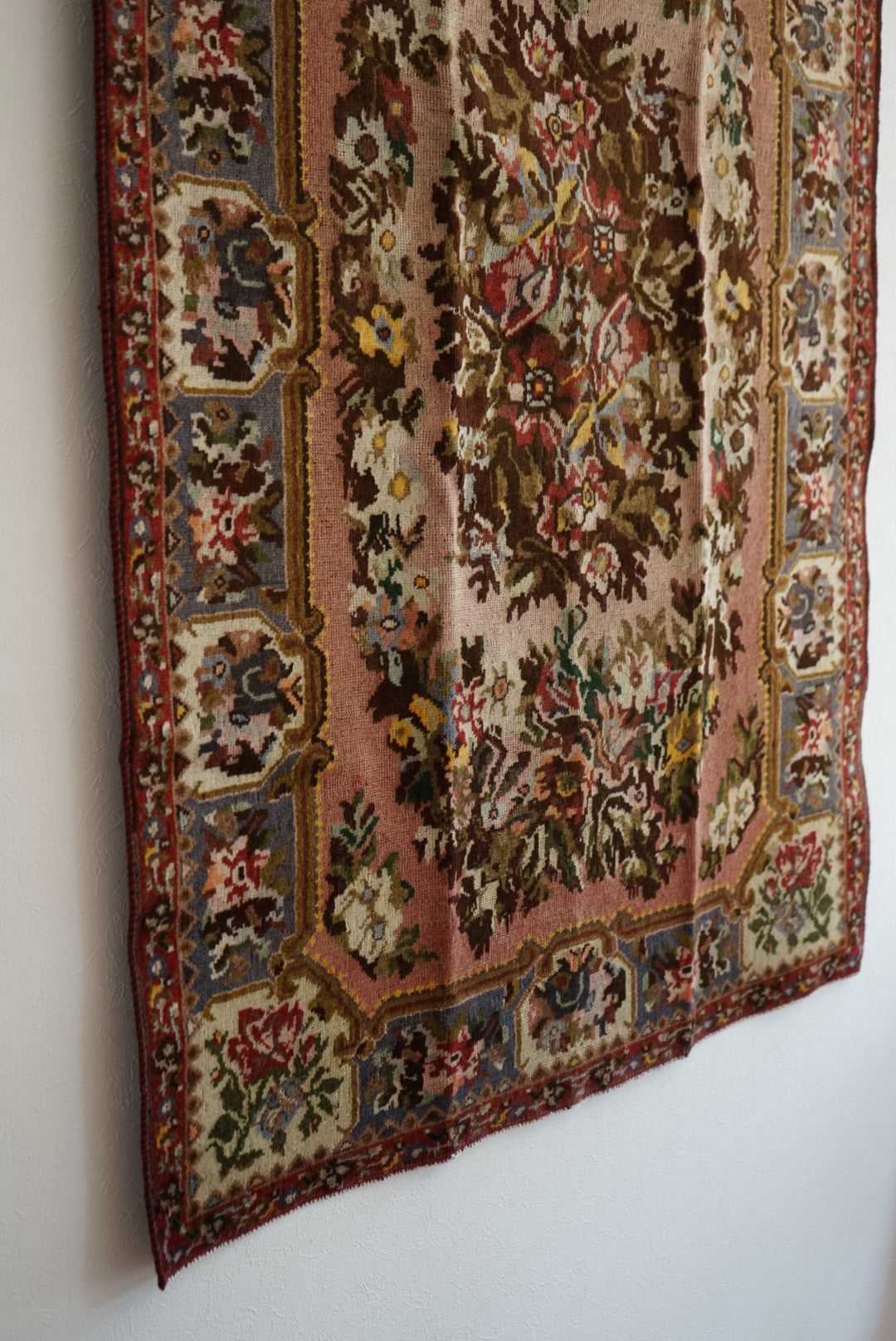 IRAN ANTIQUE BAKHTIARI 
FARADONBEH GOLPATO 1870年代 150 × 114 cm