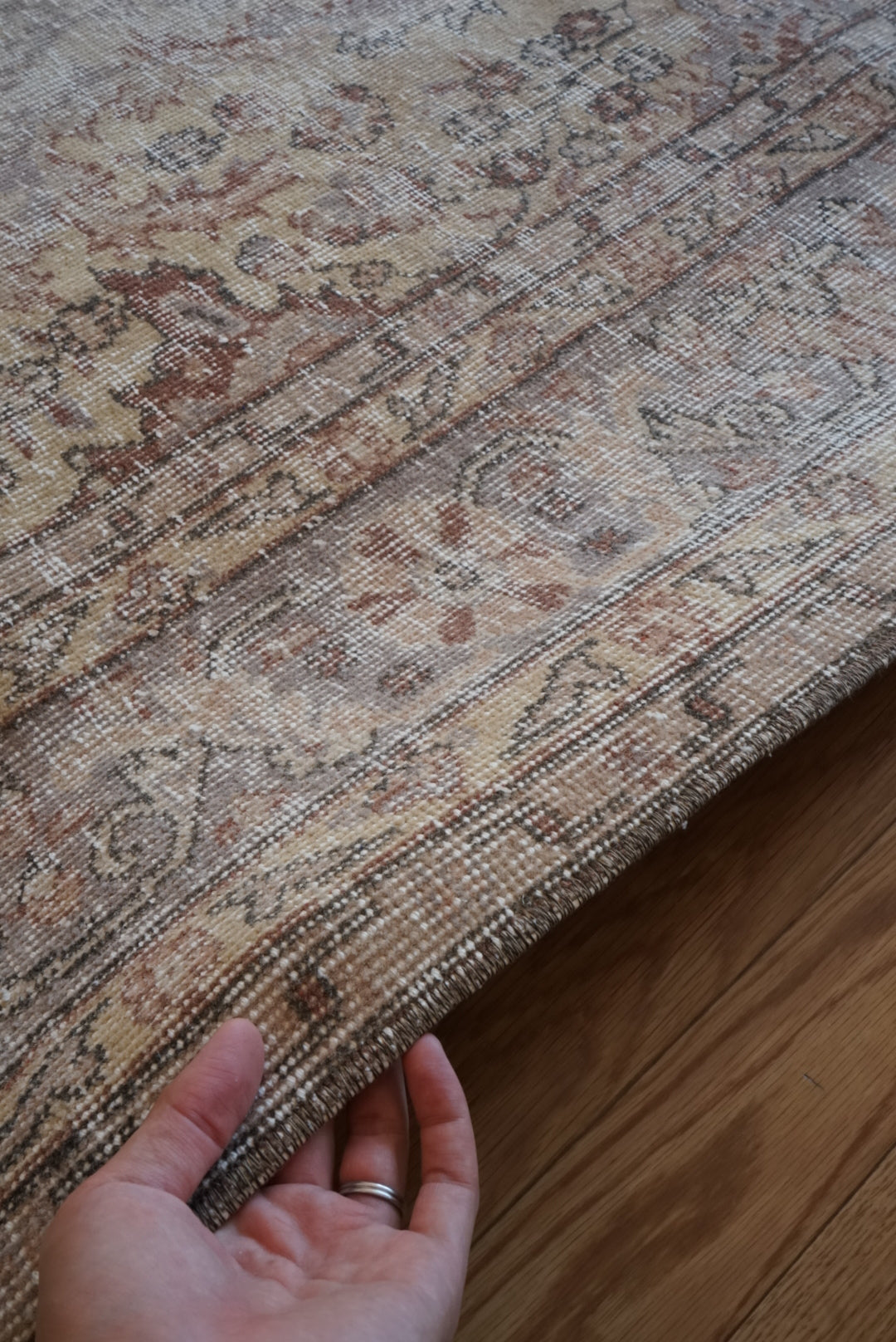 Türkiye Old Isparta Medallion Beige , Glay 1960年代 284 × 183.5 cm No.TR25476