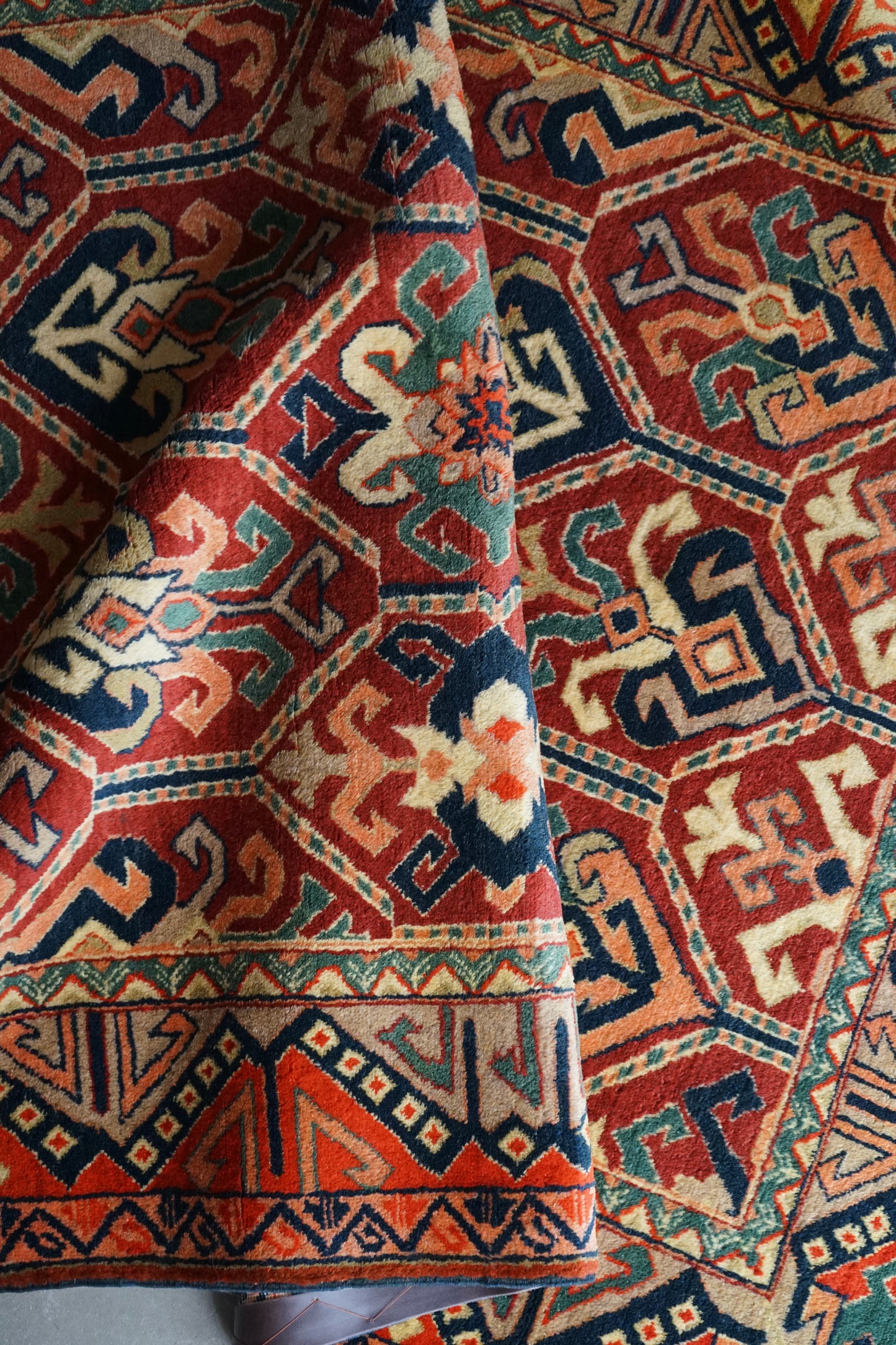 IRAN ANTIQUE SHIRVAN COSSACKS 1860年代 181 × 125 cm