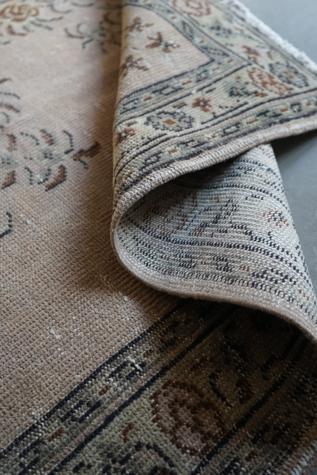 Türkiye Old Isparta Floral Rich Color Beige, Olive 1970年代 195 × 113 cm No.TR25259