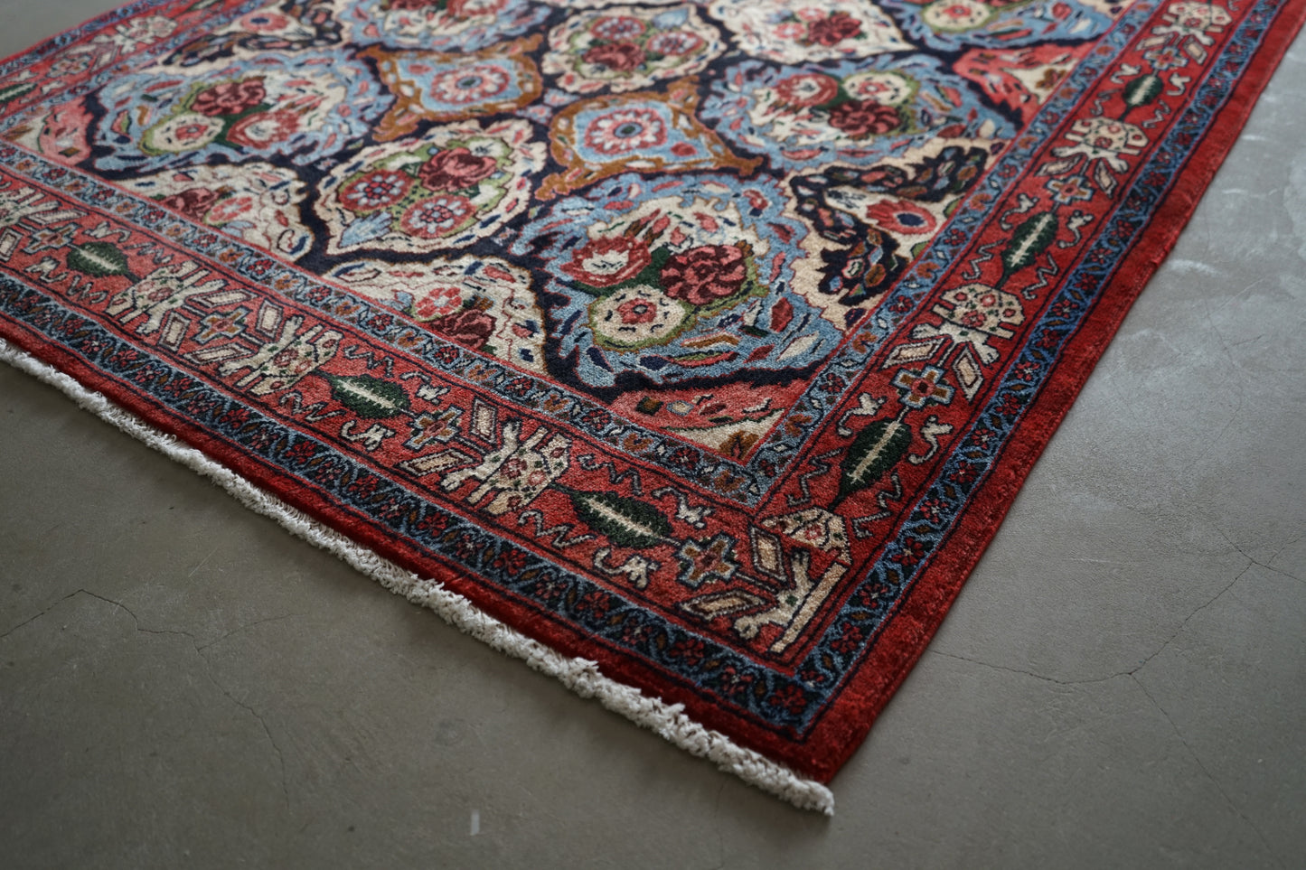 IRAN ANTIQUE BIJAR SANANDAJI MILZA ALI 1920年代 150 × 127 cm