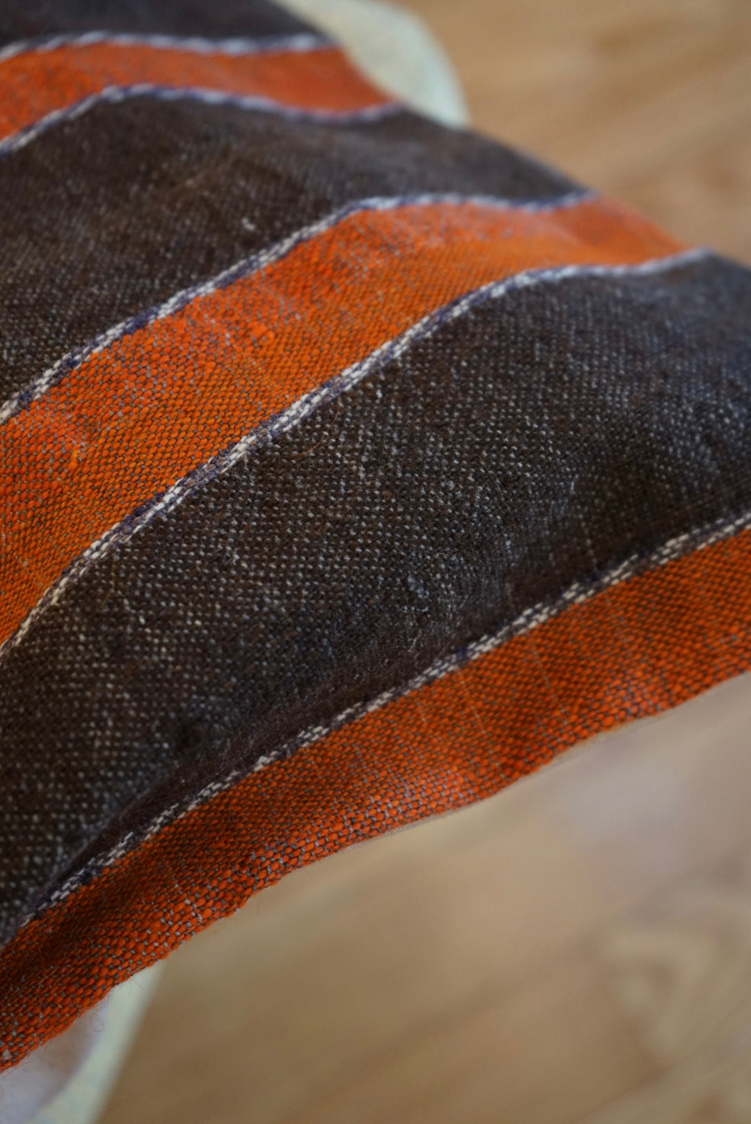 Türkiye Old Kilim Cushion Cover Brown , Orange Stripe Design 51 × 49 cm No.TR25568 / 送料無料・羊毛手織りキリム