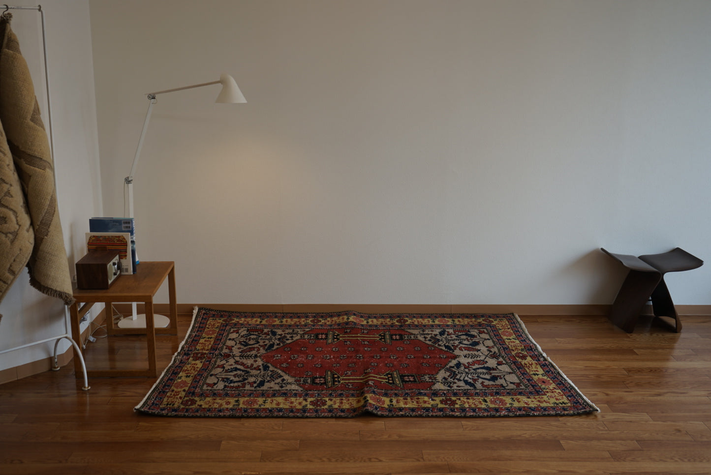 Türkiye Old Isparta Prayer Rug 1950-1960年代 173 × 122 cm No.TR25174