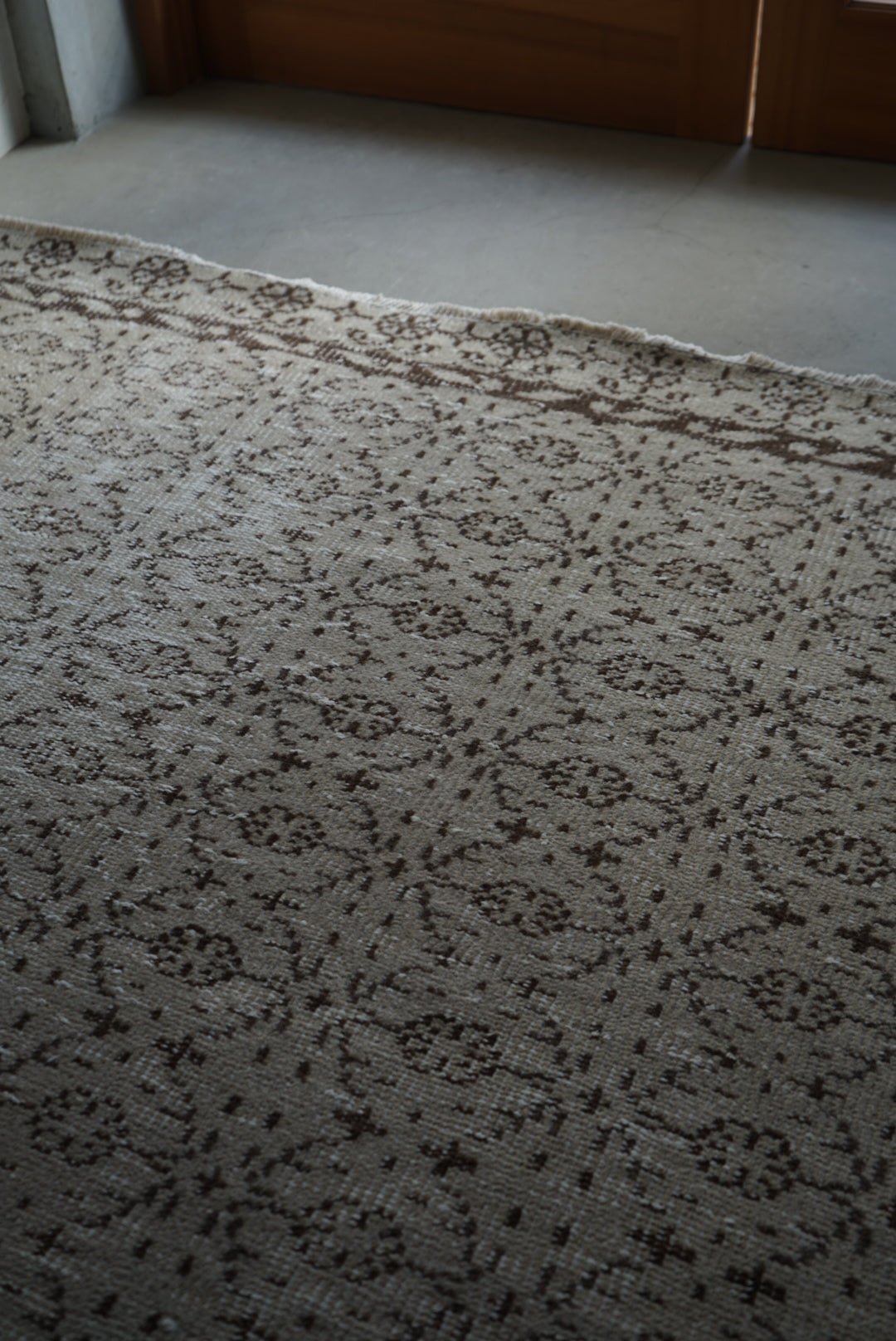 Türkiye Old Isparta Beige 1970年代 250 × 157 cm No.TR25227