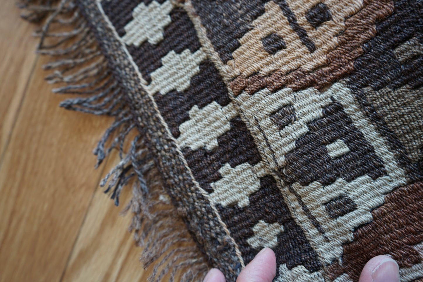 Türkiye Old Kilim Anatoria Tribal Design Brown 1960年代 132 × 79 cm No.TR25550 / 国内送料無料・羊毛手織りキリム