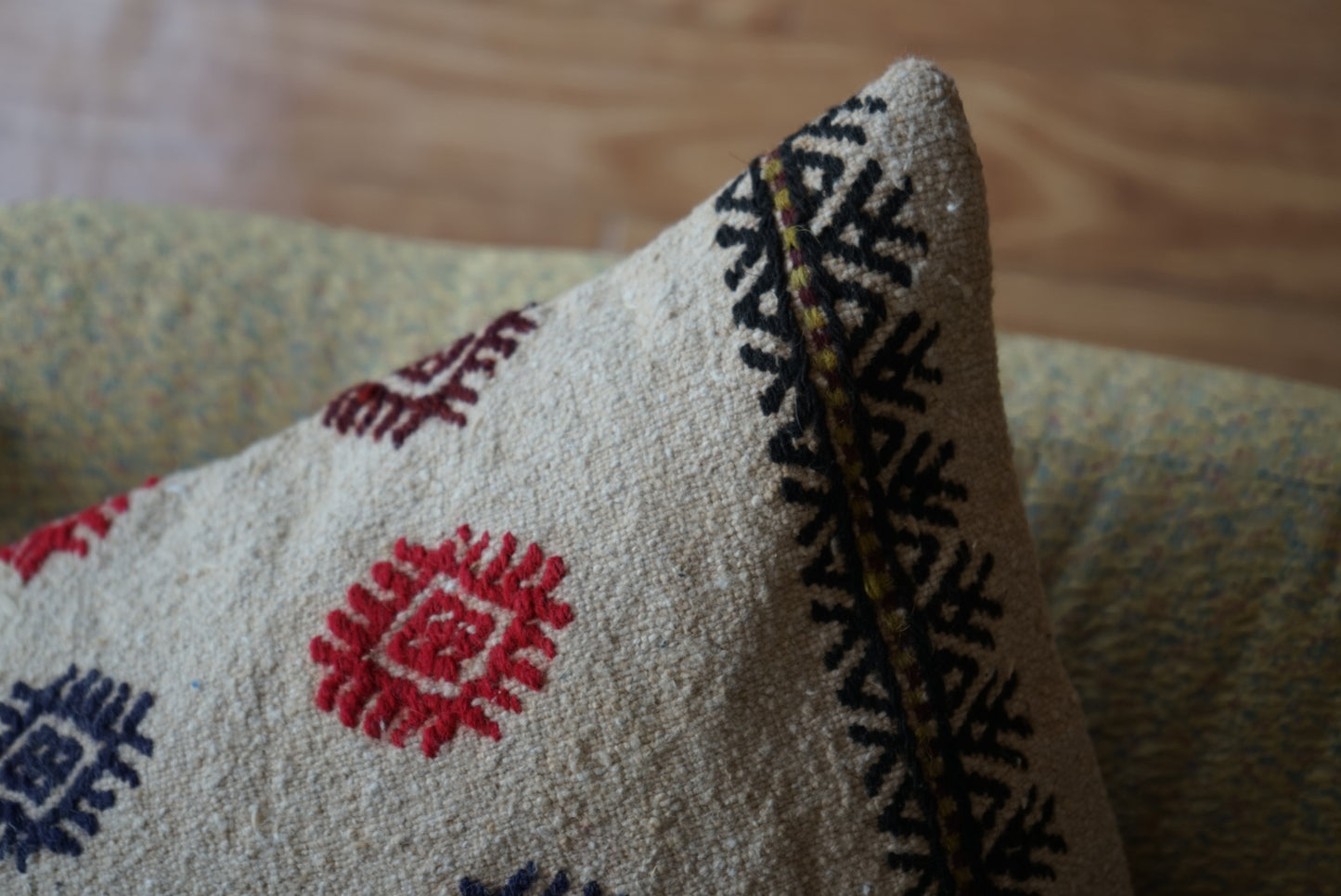 Türkiye Old Kilim Cushion Cover Beige Colorful 40 × 40 cm No.TR25443