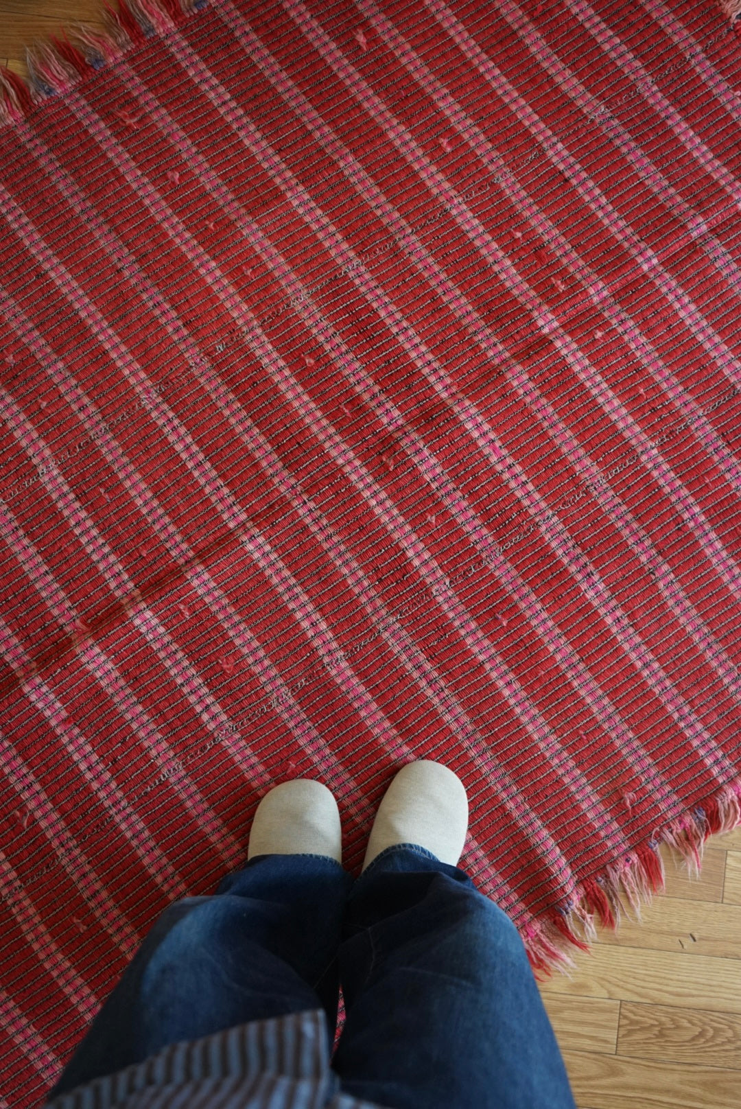 Türkiye Old Kilim Shaggy Pink , Red 1960年代 195 × 144 cm No.TR25546 / 国内送料無料・羊毛手織りキリム