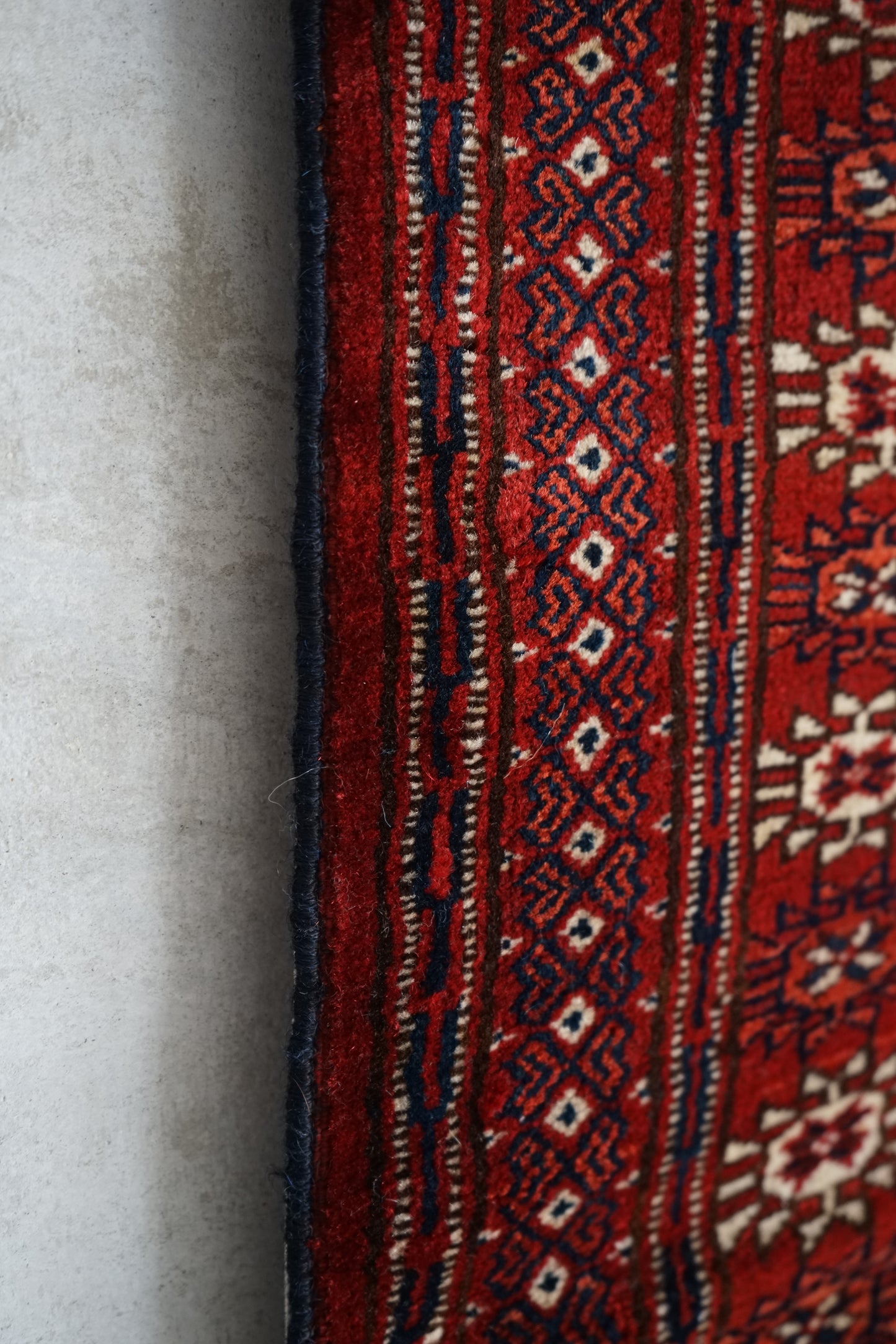 店頭販売 IRAN ANTIQUE TURKMEN ERSARI 1820-1840年代 200 × 128 cm