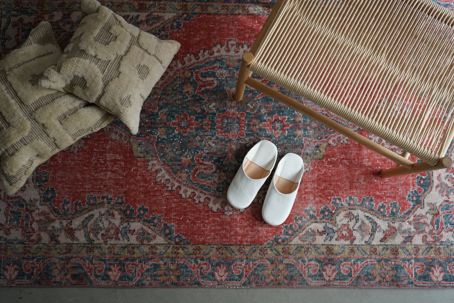 TURKEY OLD ISPARTA RED 1970年代 198 × 109 cm No.TR25143