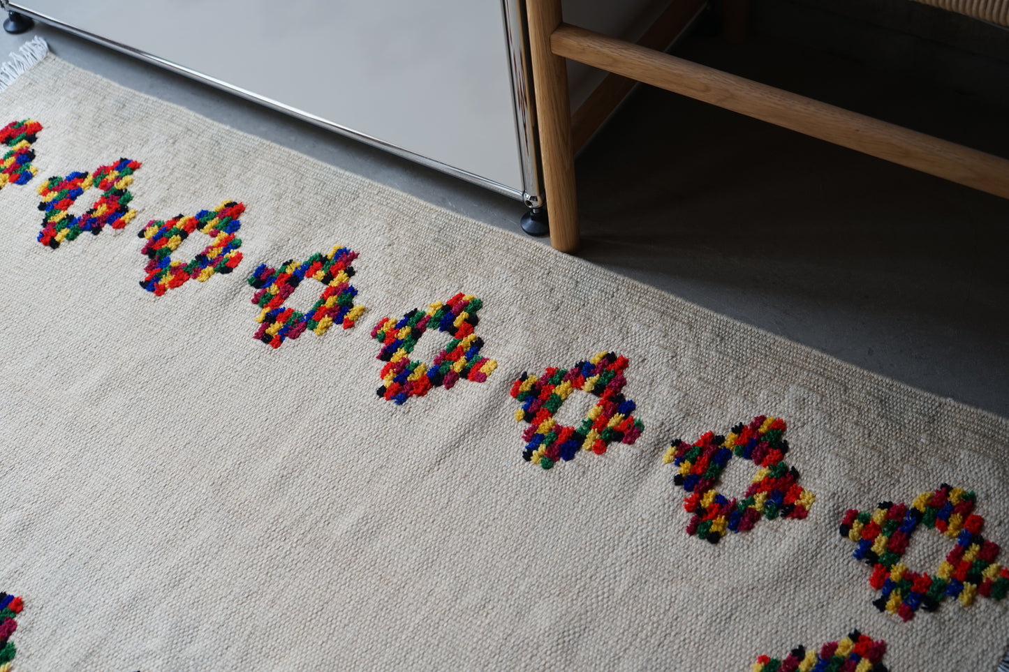 TURKEY VINTAGE KILIM DOT FLOWER 1980年代 125 × 80 cm No.TR25195