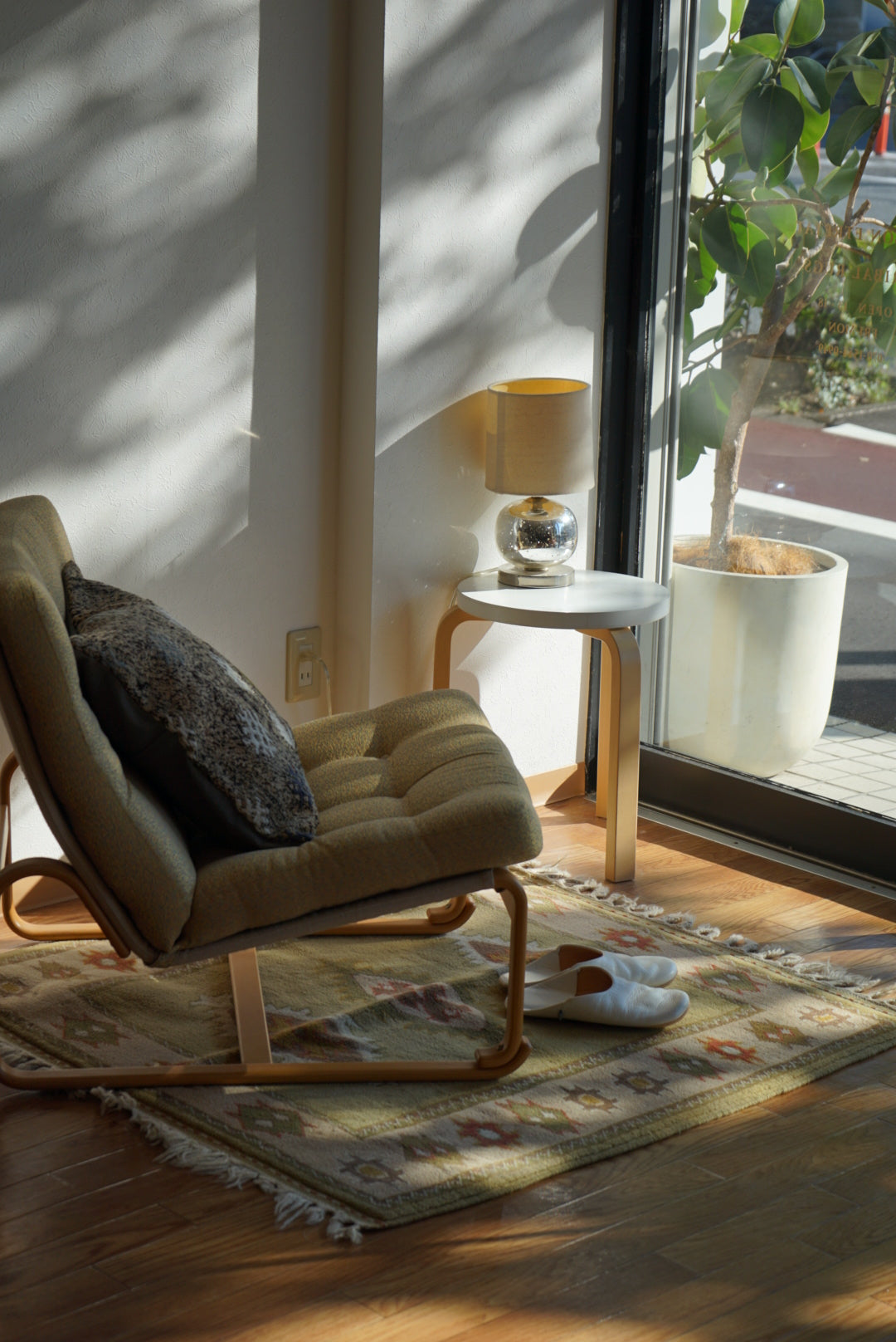 Türkiye Old Milas Square Yellow Beige 1950-1960年代 106 × 106 cm / 国内送料無料・羊毛手織り絨毯