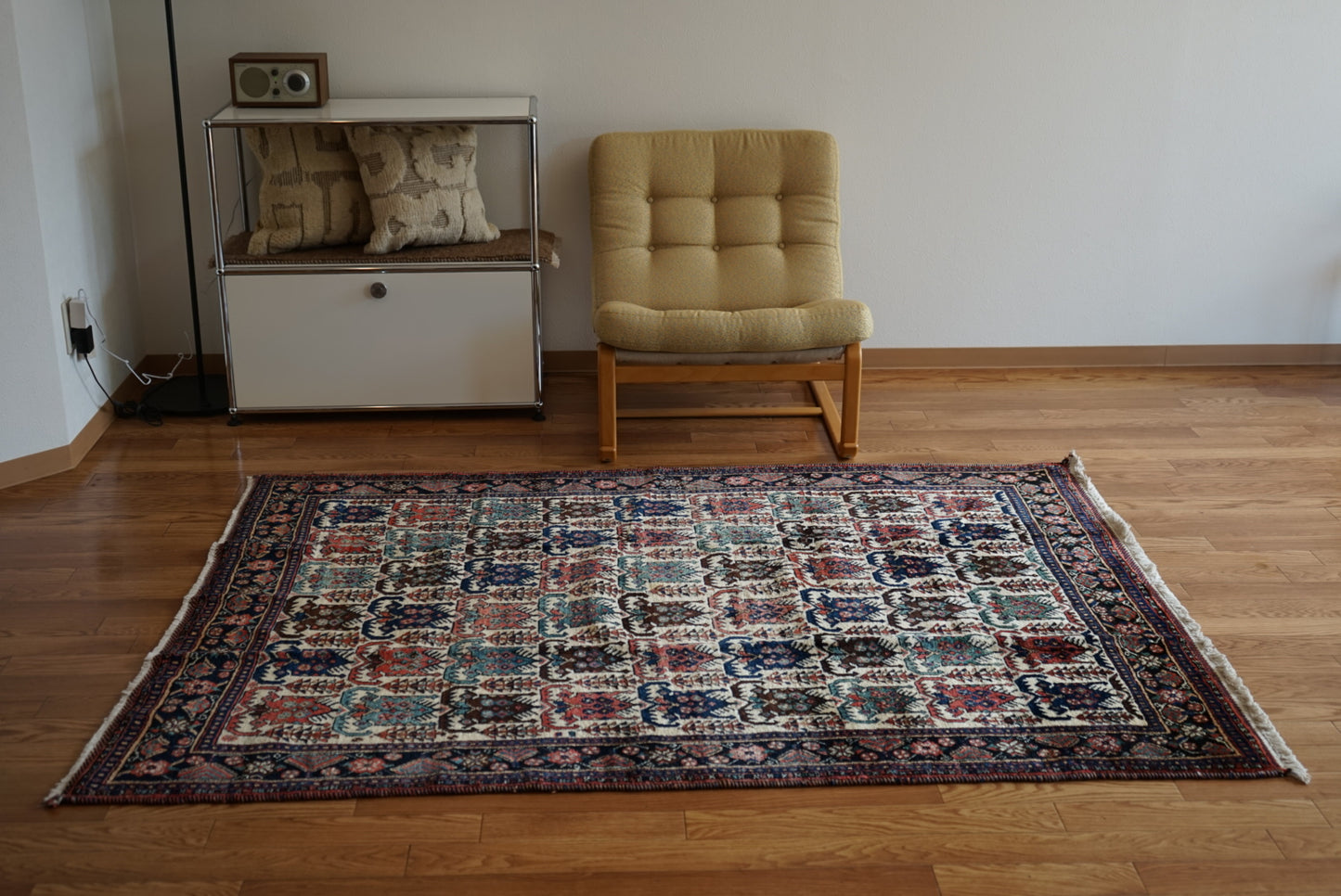 店頭販売 Iran Antique Afshar Pistachios 1860年代 183 × 135 cm
