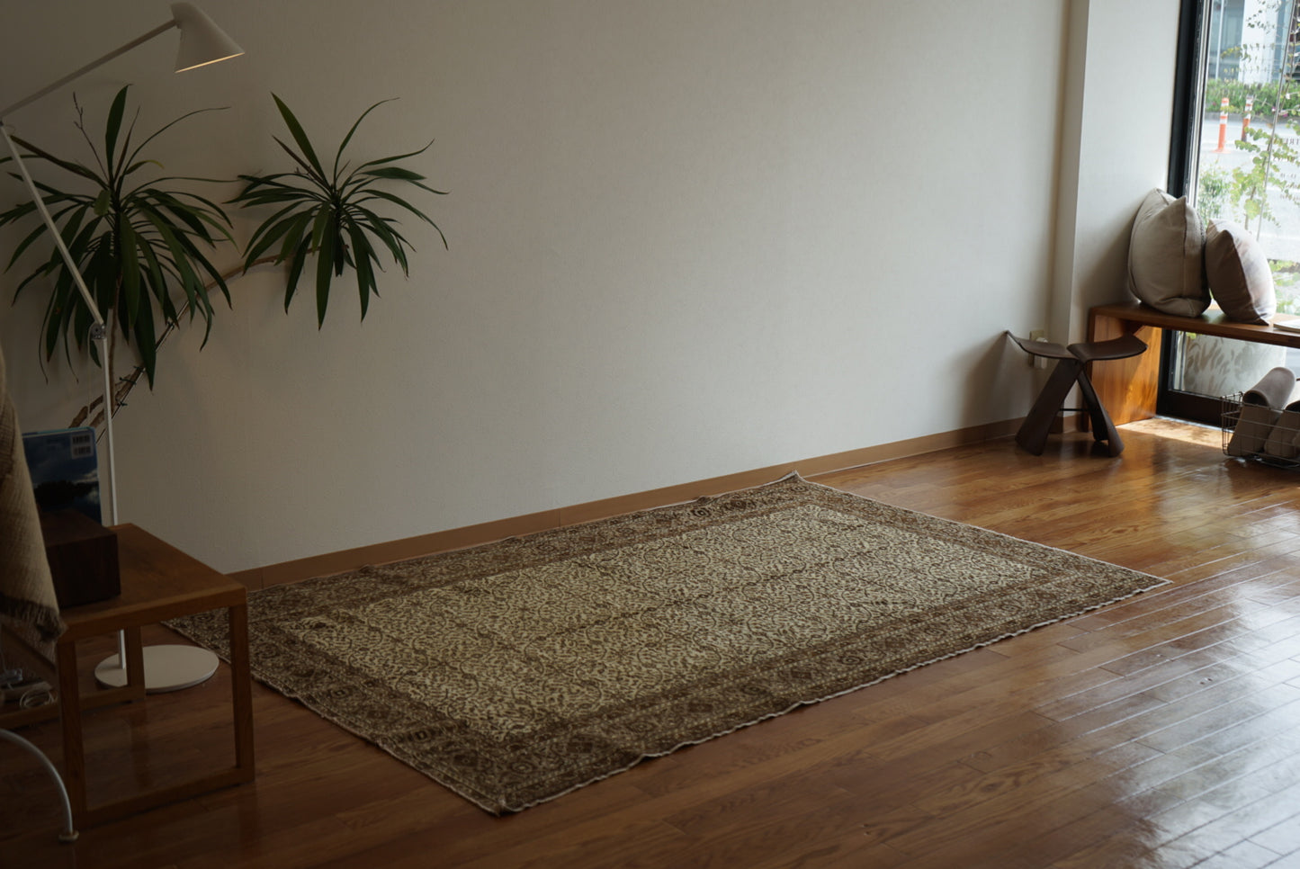 Türkiye Old Kayseri Beige , Brown Flower 1970年代 210 × 142 cm No.TR25388