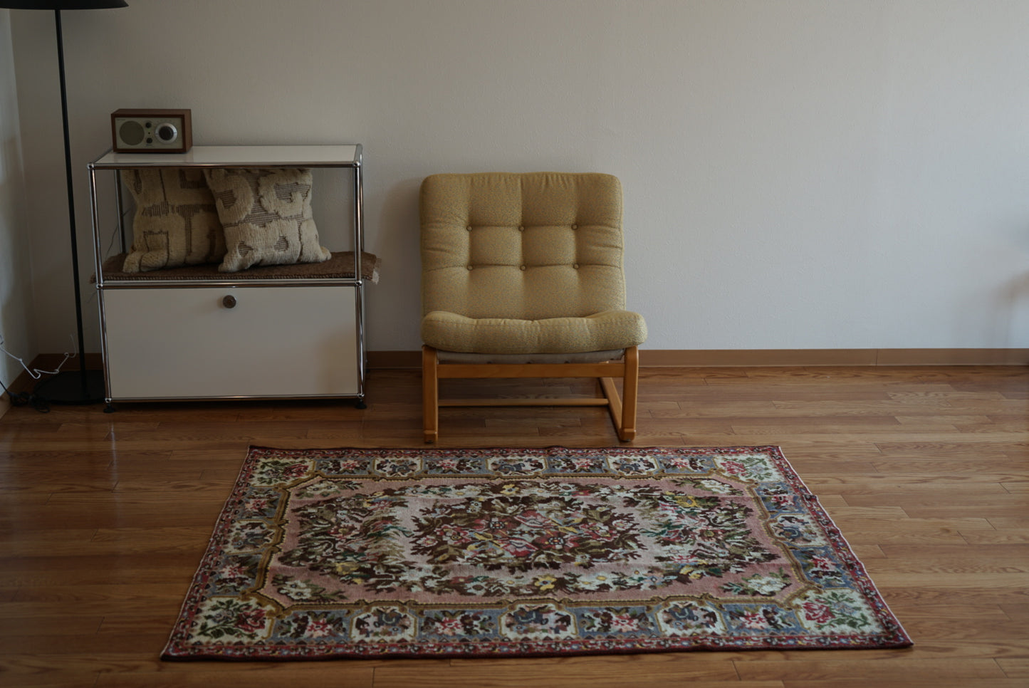 IRAN ANTIQUE BAKHTIARI 
FARADONBEH GOLPATO 1870年代 150 × 114 cm