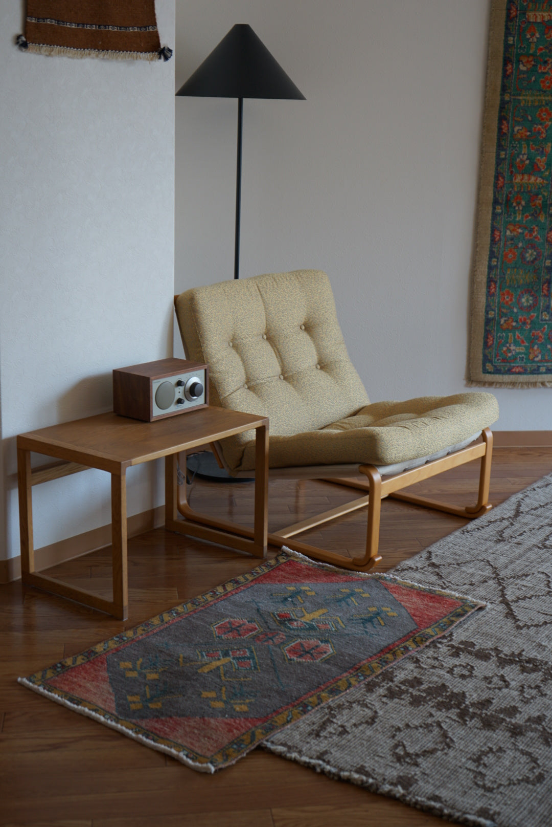 Türkiye Old Oushak Red , Glay Flower 1970年代 91 × 56 cm No.TR25539 / 国内送料無料・羊毛手織り絨毯