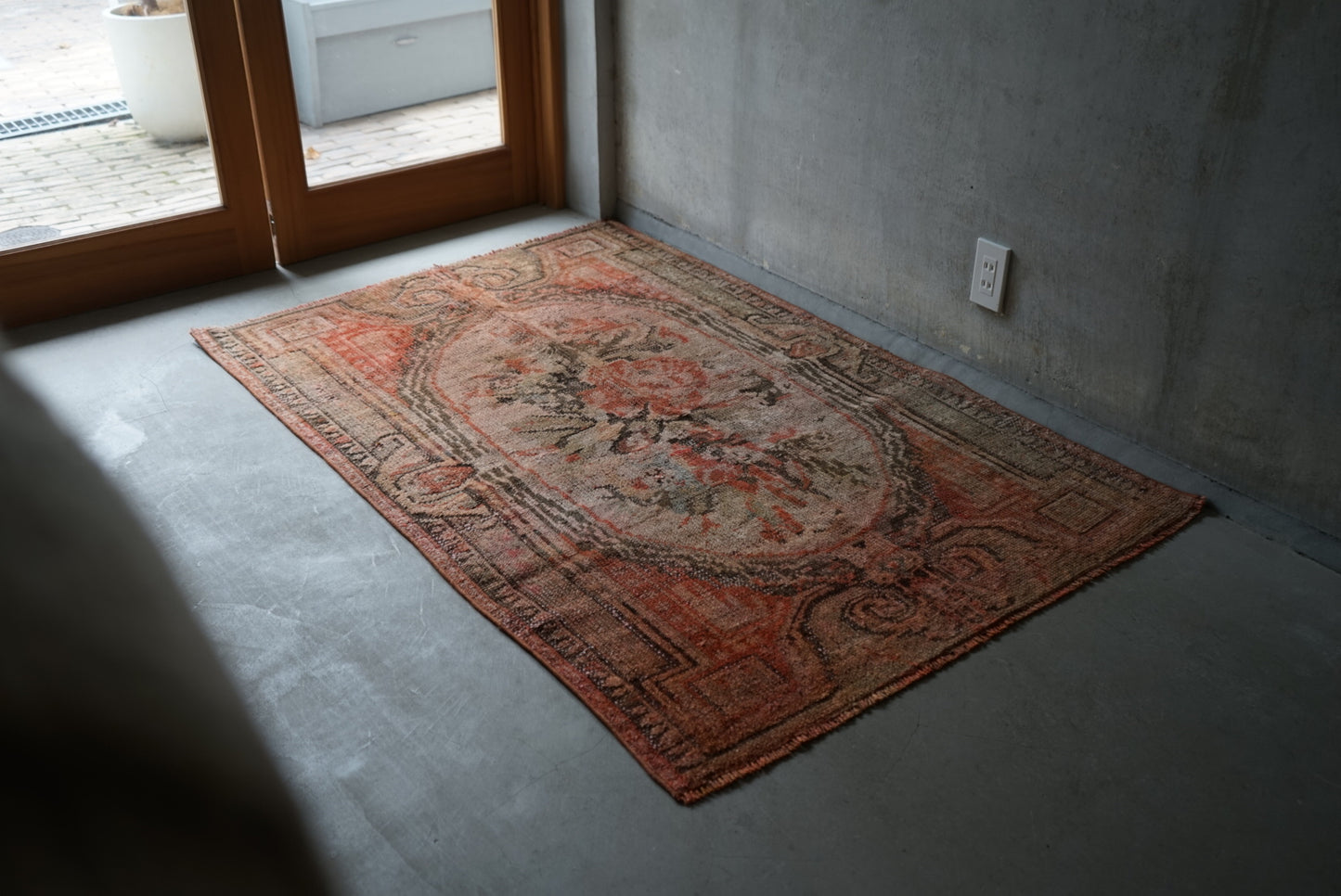 TURKEY OLD ISPARTA ROSE FLOWER 1950-1960年代 161 × 107.5 cm No.TR25129