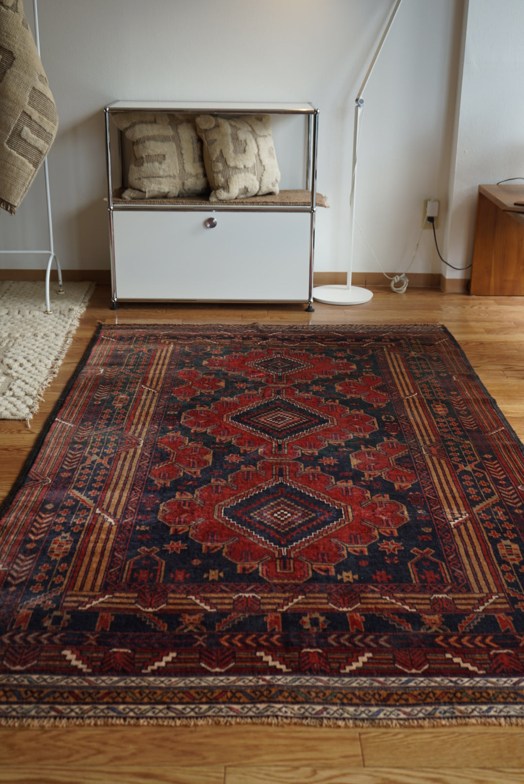 Afghanistan Vintage Baluch Navy Tribal Design 1980年代 208 × 130 cm No.AF2525