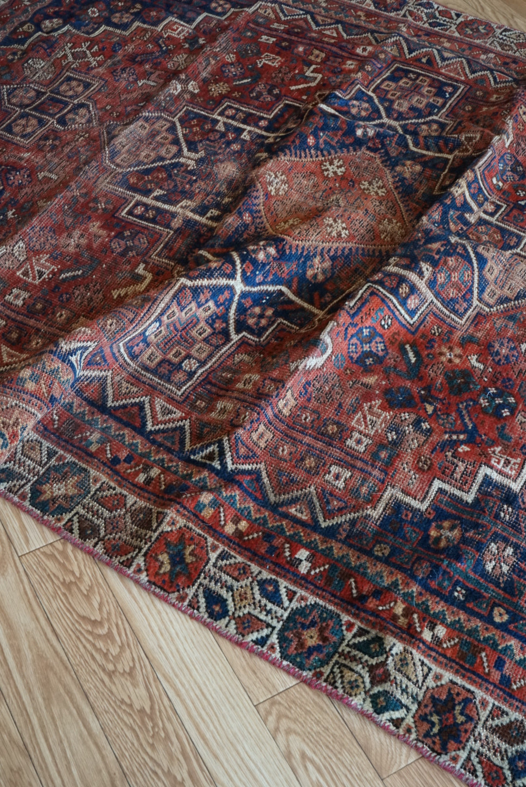 店頭販売 Afghanistan Old Persia Design 1930年代 179.5 × 140.5 cm  No.AF2535 / 国内送料無料・羊毛手織り絨毯