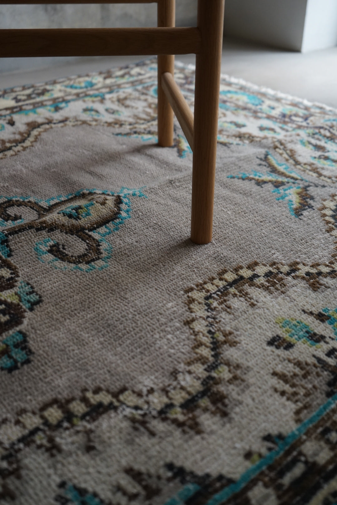 TURKEY OLD ISPARTA GREY 1970年代 223 × 136 cm No.TR25146