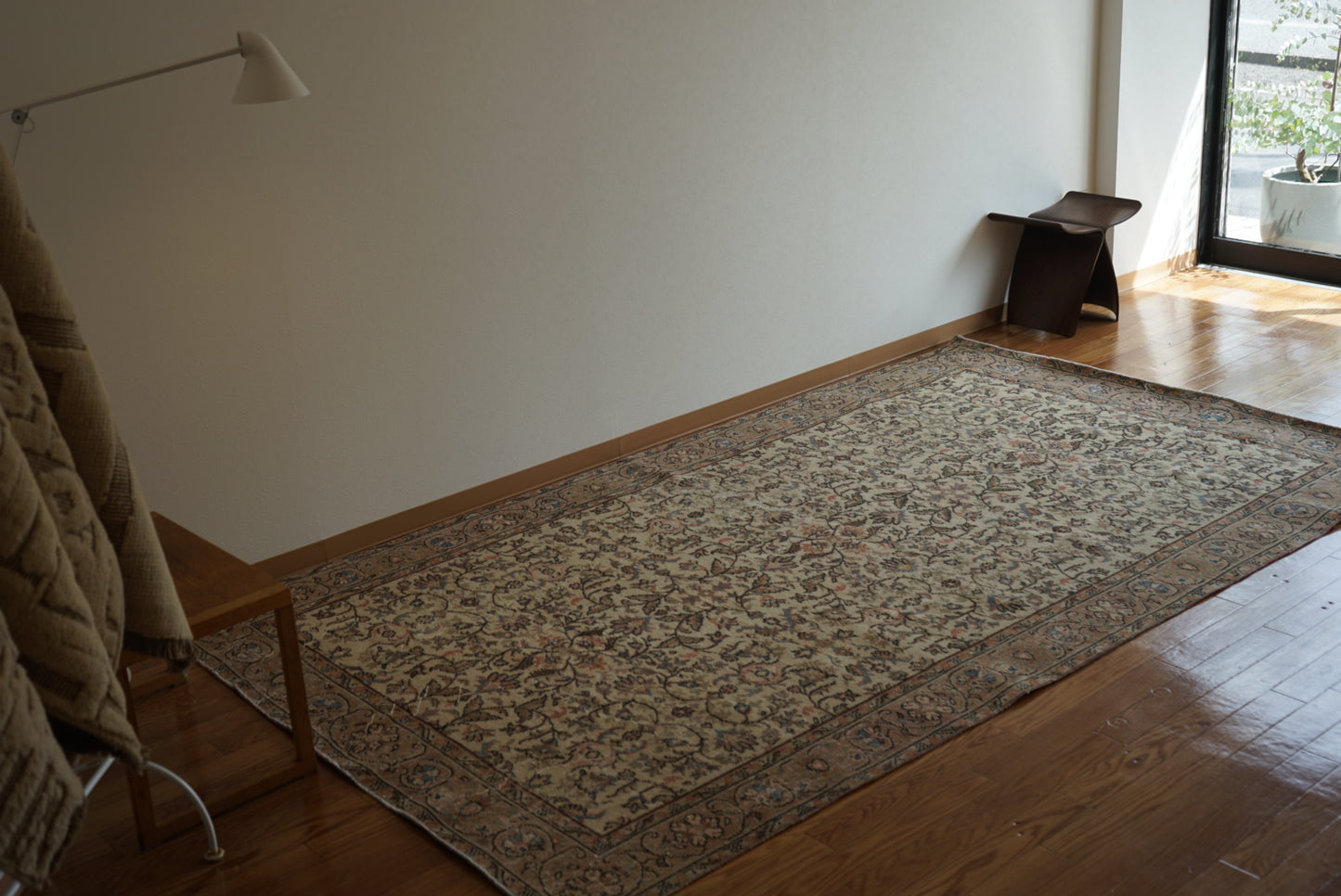 Türkiye Old Isparta Pink Beige Floral 1960年代 273 × 160 cm No.TR25381