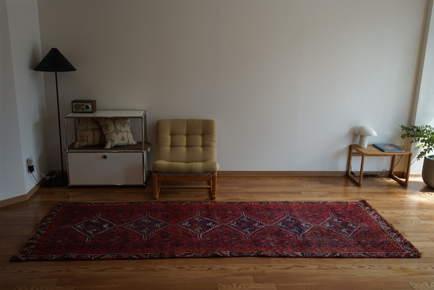 店頭販売 IRAN ANTIQUE SHIRAZ KHAMSEH RUNNER 1920年代 284 × 98 cm / 9'3" × 3'2" ft