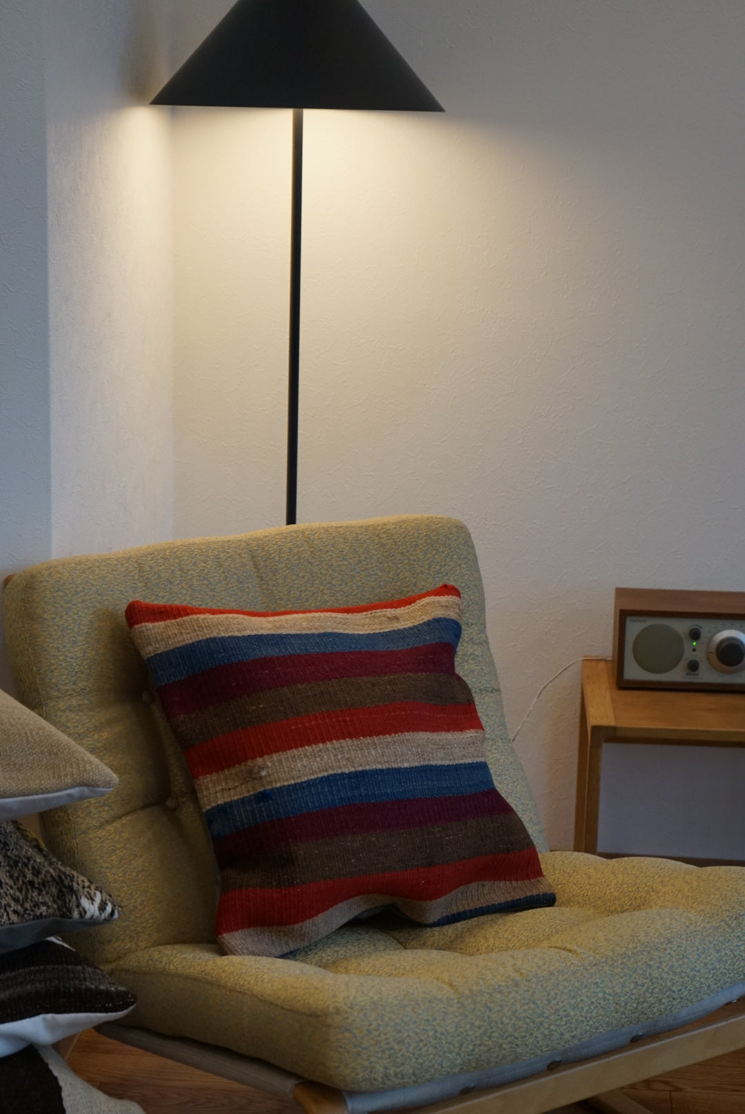 Türkiye Old Kilim Cushion Cover Mix Color Stripe Design 44 × 45 cm No.TR25566 / 送料無料・羊毛手織りキリム