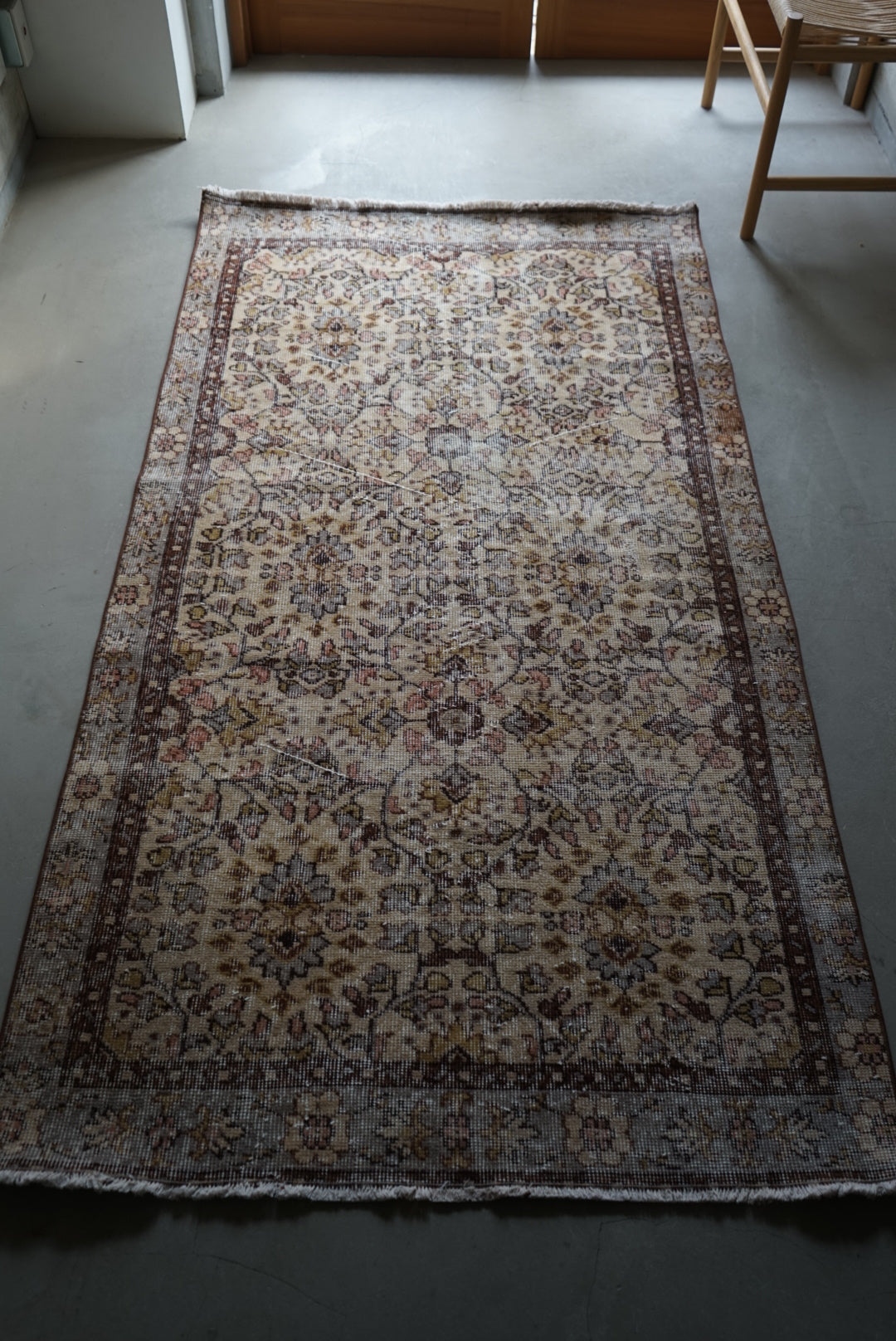 Türkiye Old Isparta Brown Floral 1970年代 204 × 107 cm No.TR25255