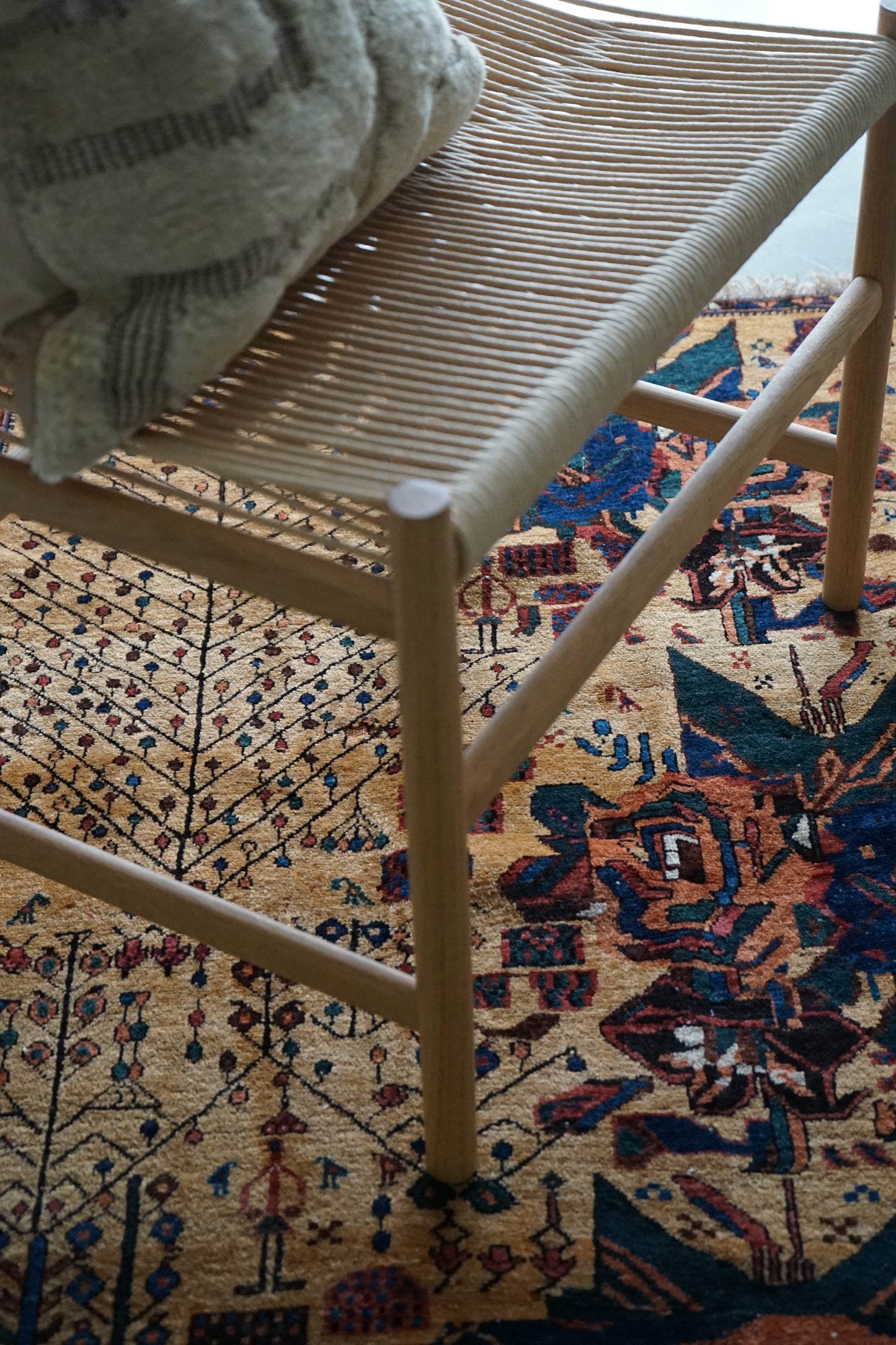 店頭販売 IRAN ANTIQUE QASHQAI SHIRAZ NEYRIZ 1770年代 114 × 129 cm