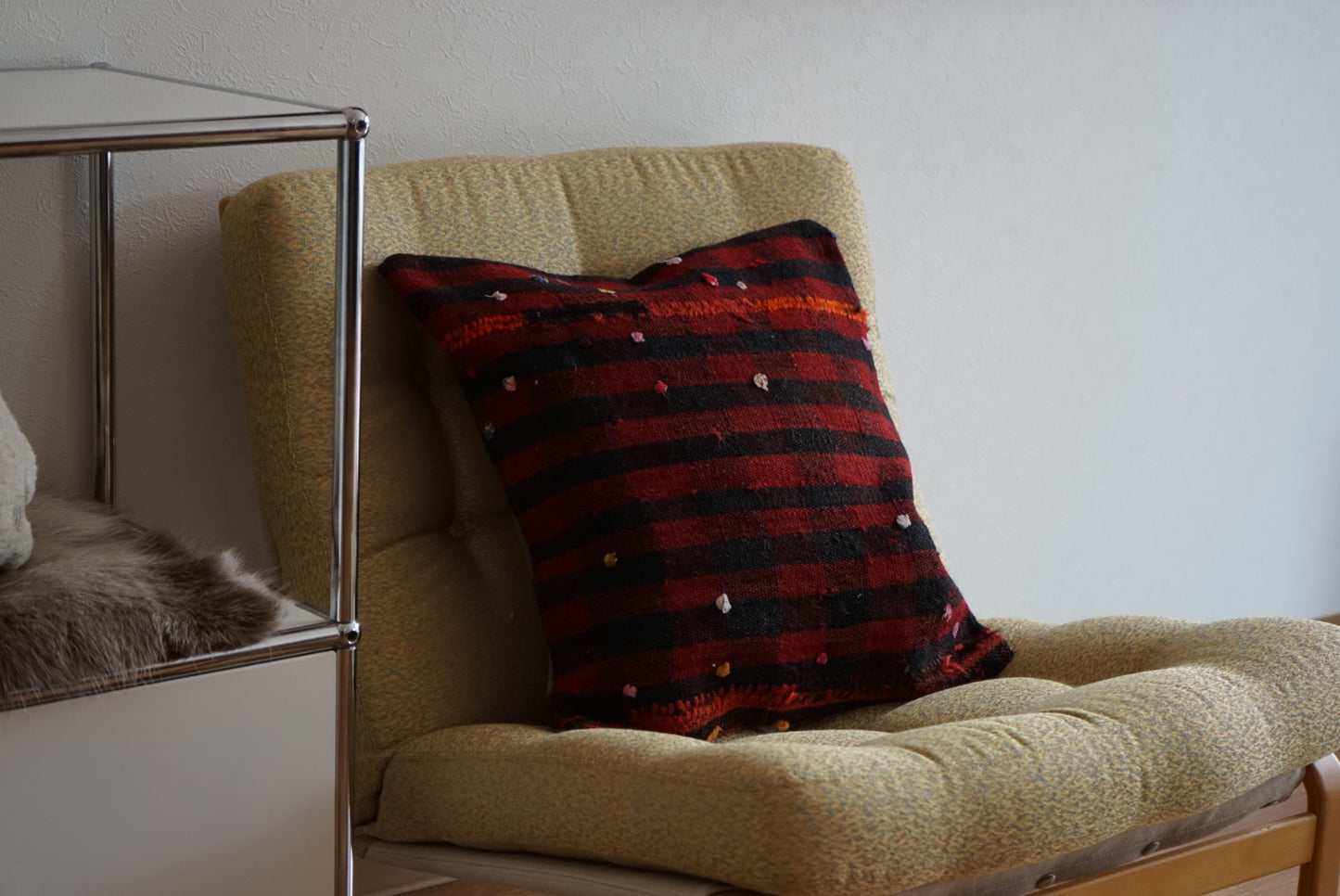 Türkiye Old Kilim Cushion Cover Stripe & Charm Design Red , Black 45 × 45 cm No.TR25532 / 送料無料・羊毛手織りキリム
