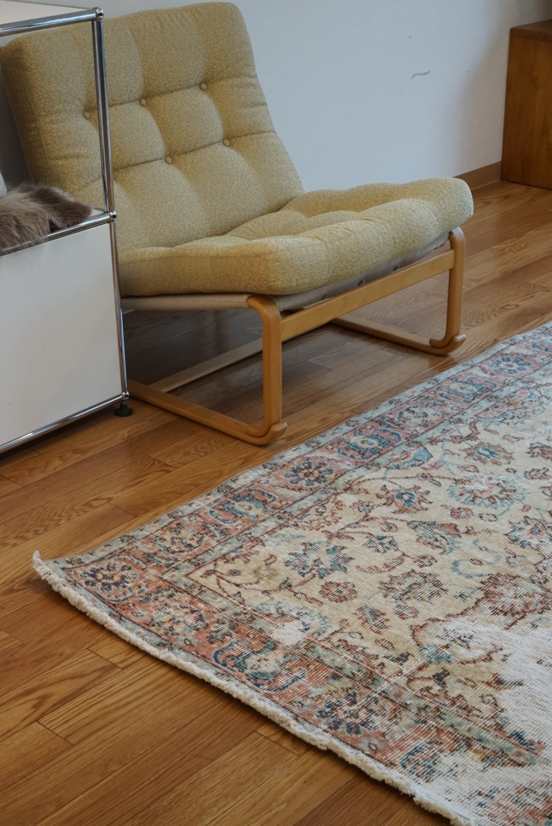 Türkiye Old Isparta Ancient Beige Floral 1970年代 214 × 114.5 cm No.TR25436