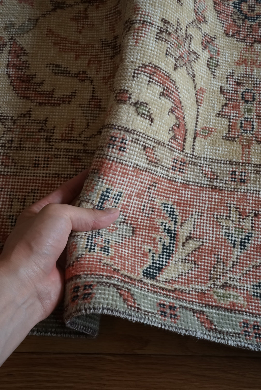 Türkiye Old Isparta Floral Pink , Beige 1970年代 250 × 154 cm No.TR25496 / 国内送料無料