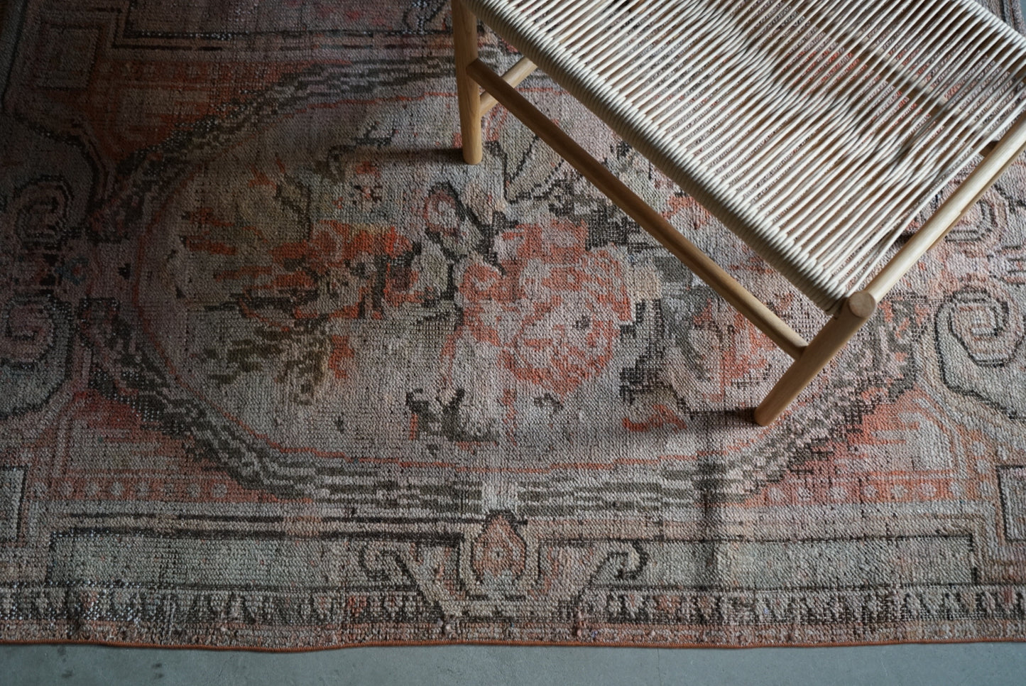 TURKEY OLD ISPARTA ROSE FLOWER 1950-1960年代 161 × 107.5 cm No.TR25129