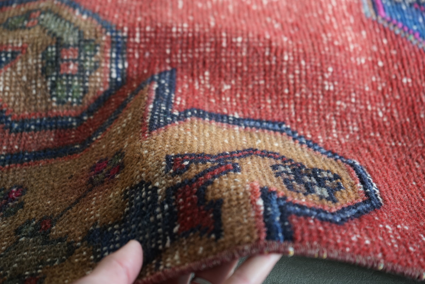 Türkiye Old Oushak Bright Red 110 × 52 cm No.TR25319