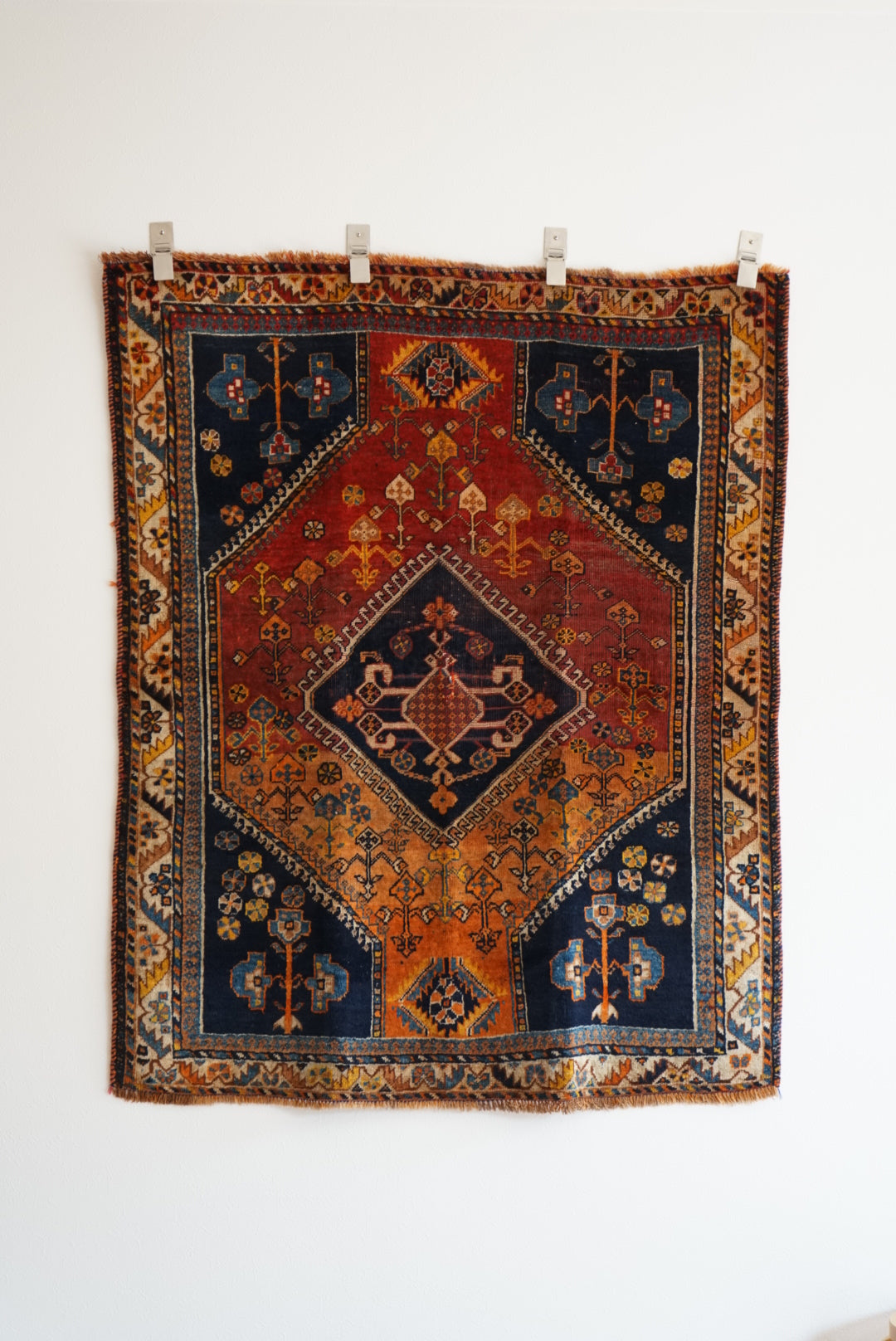 店頭販売 IRAN ANTIQUE QASHQAI BOLVALDI 1860年代 136 × 108 cm / 4'4" × 3'5" ft