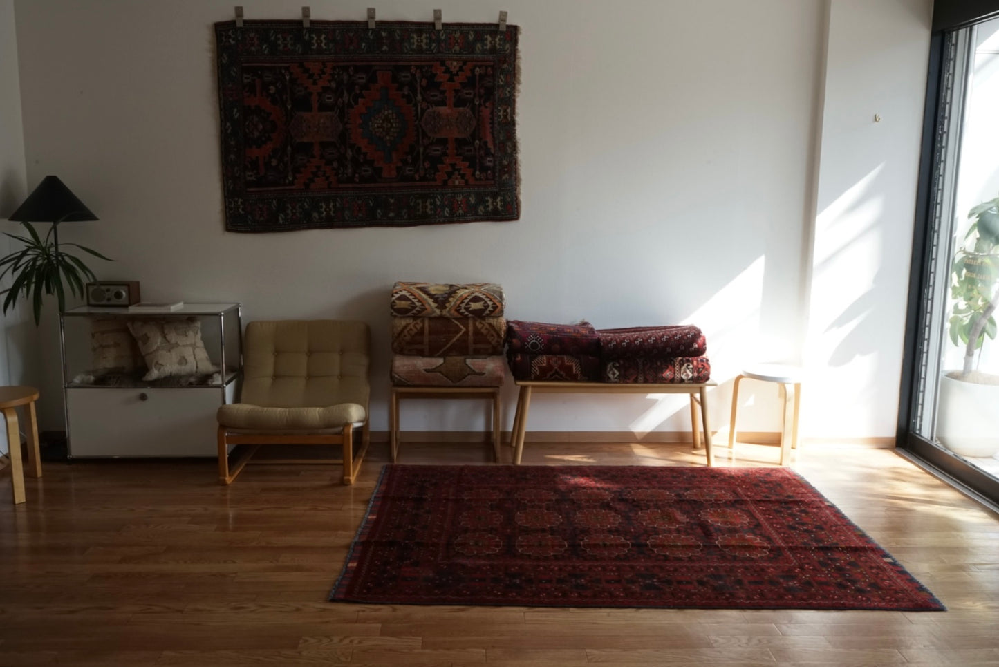 店頭販売 Afghanistan Vintage Turkmen 1980年代 201 × 146.5 cm  No.AF2536 / 国内送料無料・羊毛手織り絨毯